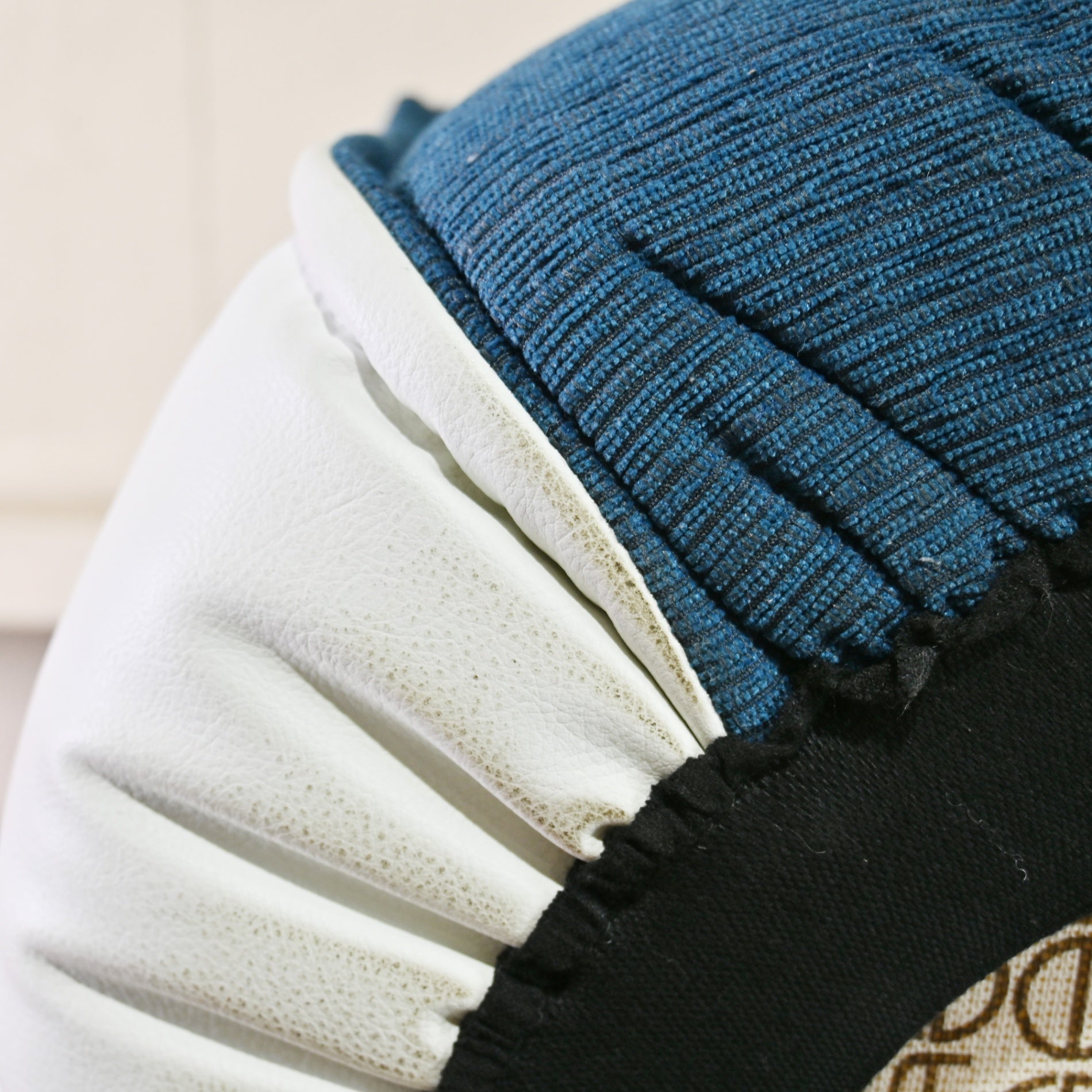 ligne roset Rosebrigantin Ottoman Stool France modern / リーン・ロゼ ロゼブリガンタン オットマン スツール フランス モダン