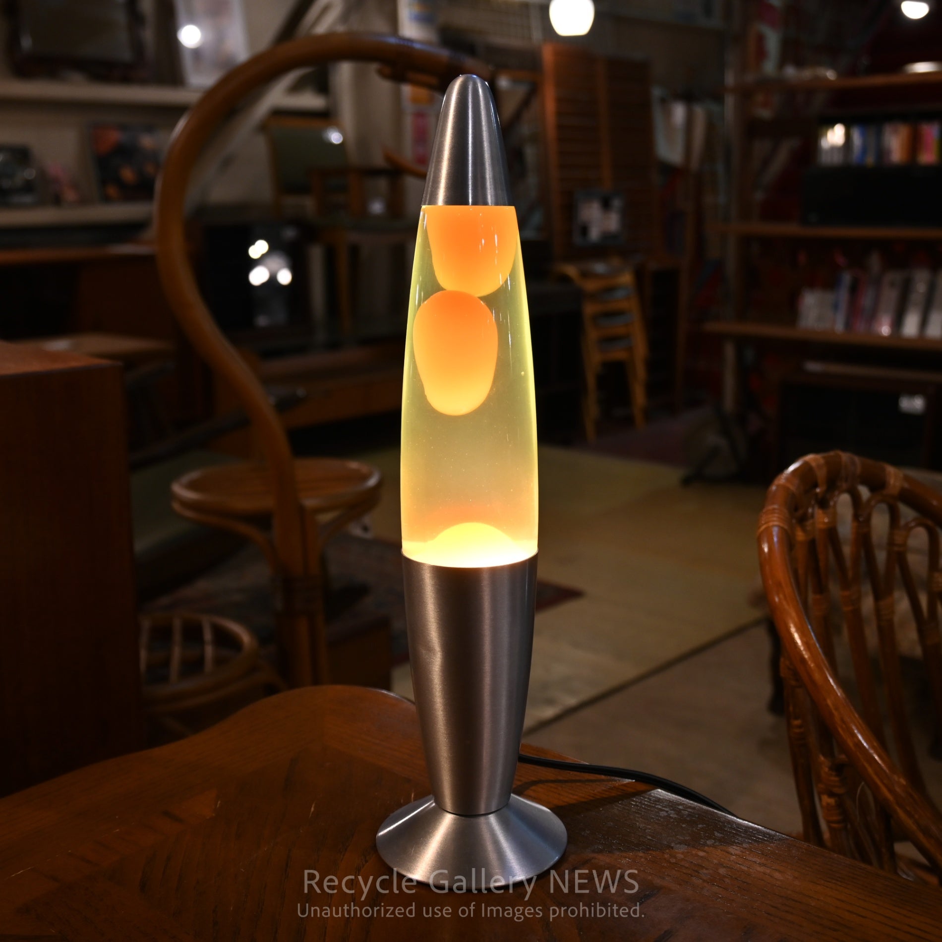 Yellow Magma Motion Lamp Interior Lighting Retro / マグマモーションランプ オレンジ イエロー インテリア照明 レトロ