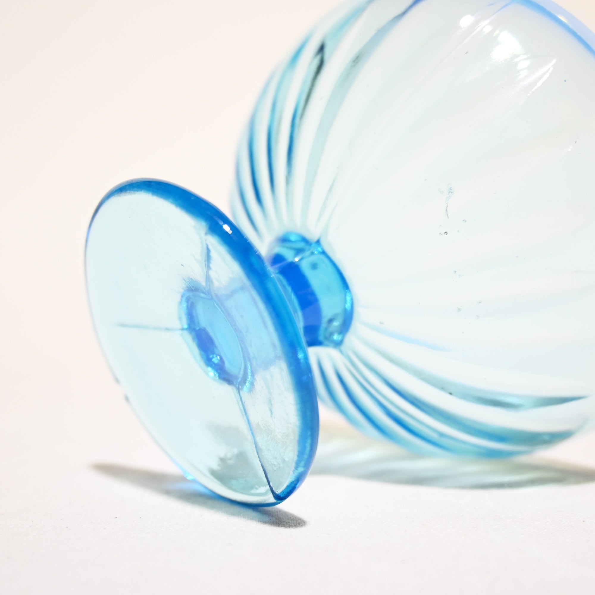 Vintage Press Glass Japanese Glass Ice Cup Hawaiian Blue Color Retro / ヴィンテージ プレスガラス 和ガラス 氷コップ 水色 ハワイアンブルー レトロ