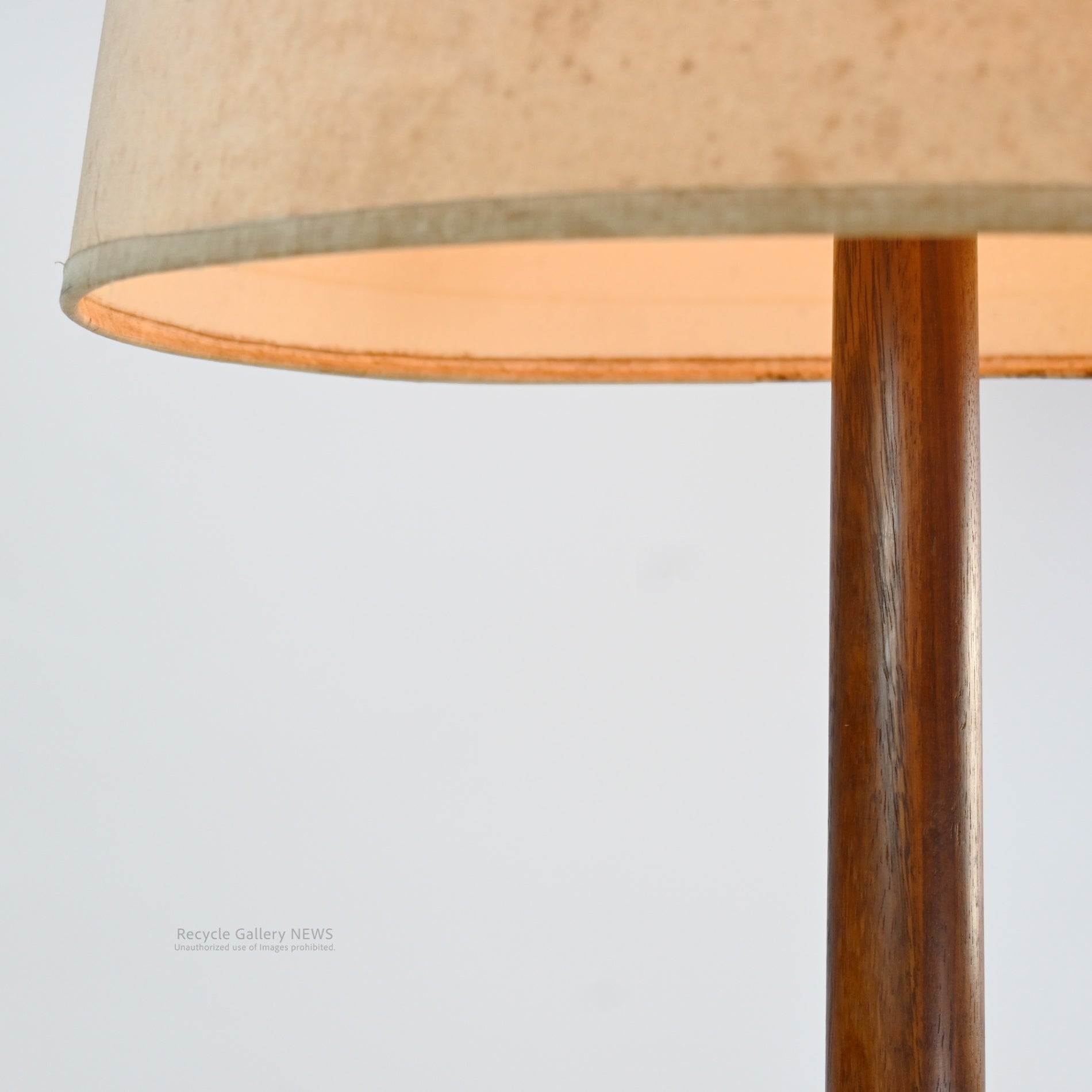 Scandinavian vintage Teardrop base Floor stand masterpiece Denmark / 北欧ヴィンテージ ティアドロップベース フロアスタンドライト マスターピース デンマーク