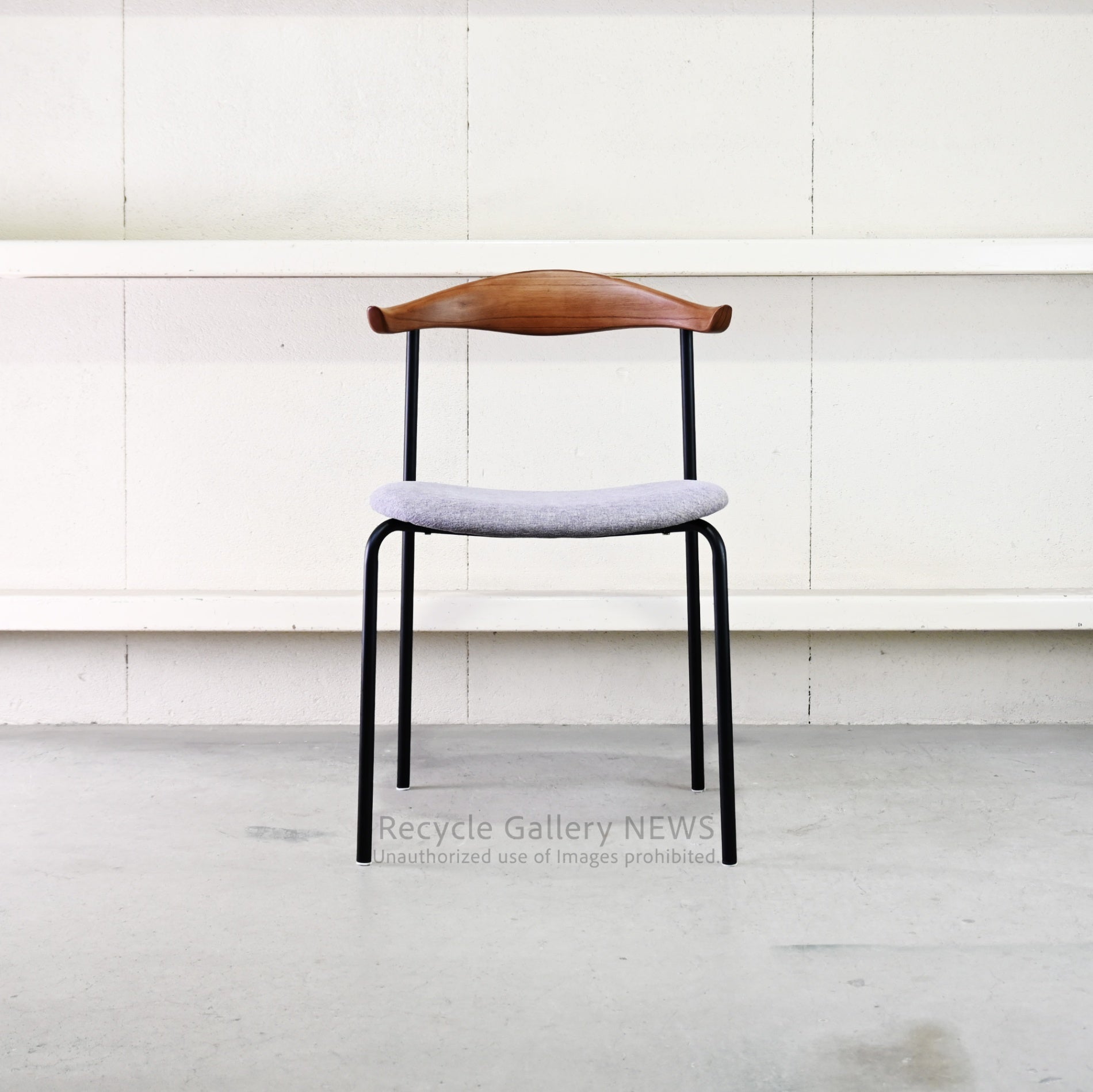 Seki Furniture Atom Chair Glay-White Wooden  Steel  Industrial  Vintage  Cafe style / 関家具 アトムチェア 座面グレーホワイト 木材 スチール インダストリアル ヴィンテージ カフェスタイル