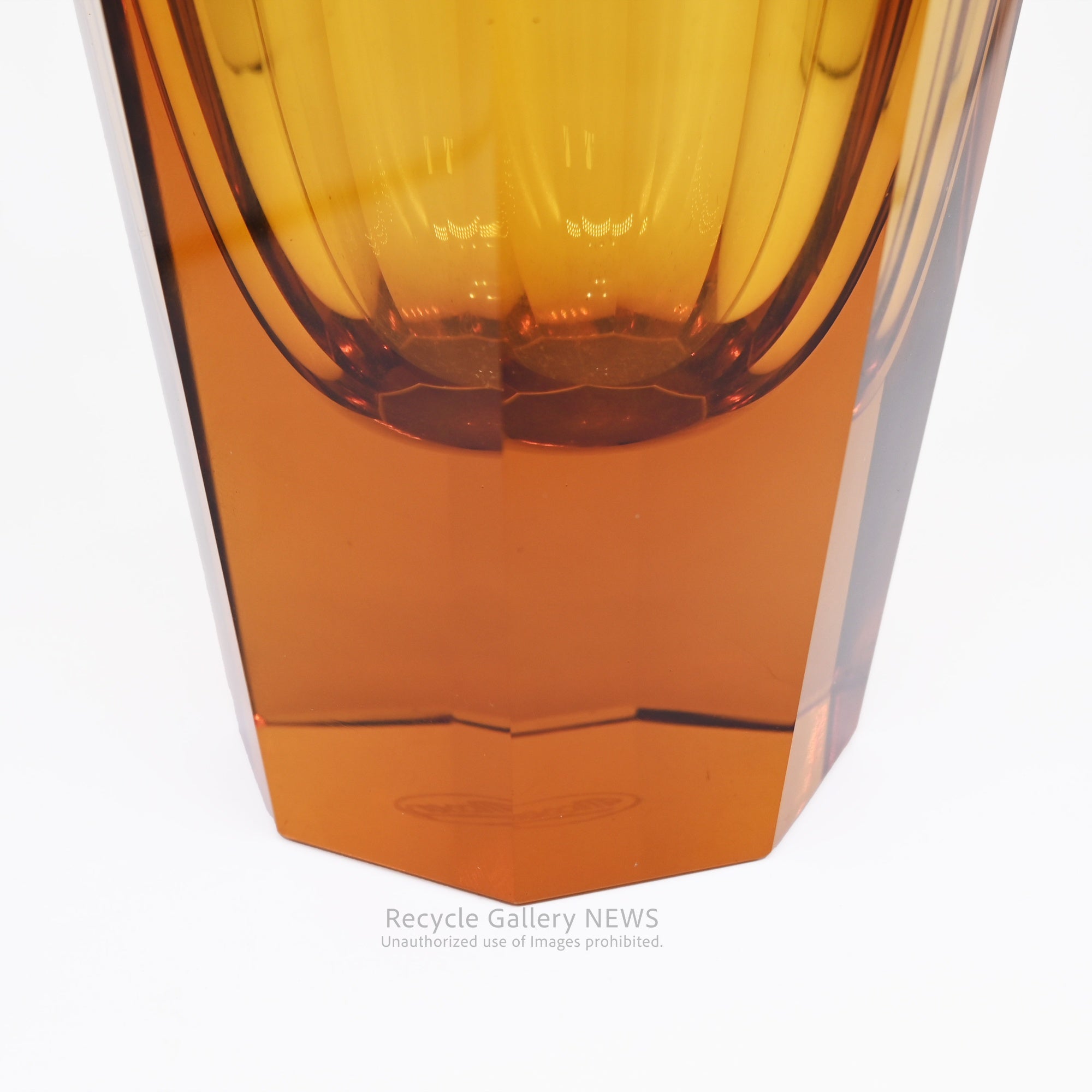 MOSER Czech Amber Potash Glass Flower Vase Artisan Craftsmanship / モーゼル ガラスフラワーベース アンバー チェコ カリガラス 花瓶 クラフツマンシップ
