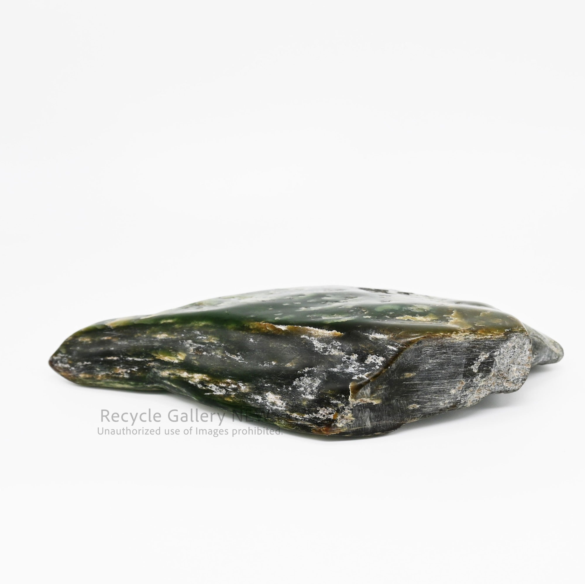 Bird-shaped Jade Green Gemstone Decorative Object / 鳥のような翡翠 緑色 天然石 置物