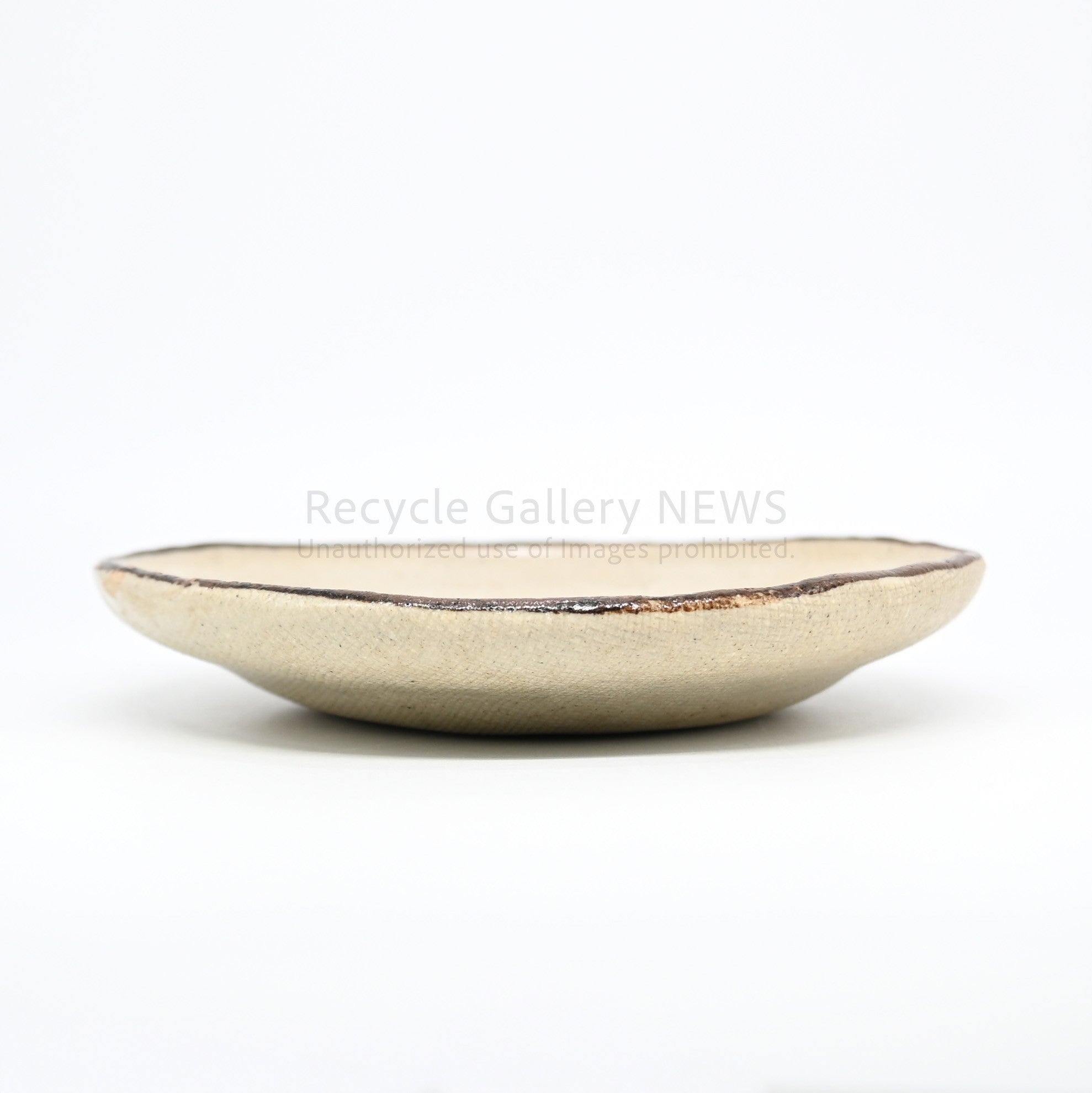 Yusuke Aida Oshino Kiln Nerikomi Clay Seam "SHIGURE" Cup&Saucer Contemporary Japanese Ceramics Ivory Brown Stripe Pattern / 會田雄亮 忍野窯 練上 碗皿 「時雨」カップ＆ソーサー コーヒーカップ 陶器 現代陶芸 和モダン クリーム ブラウン ストライプ