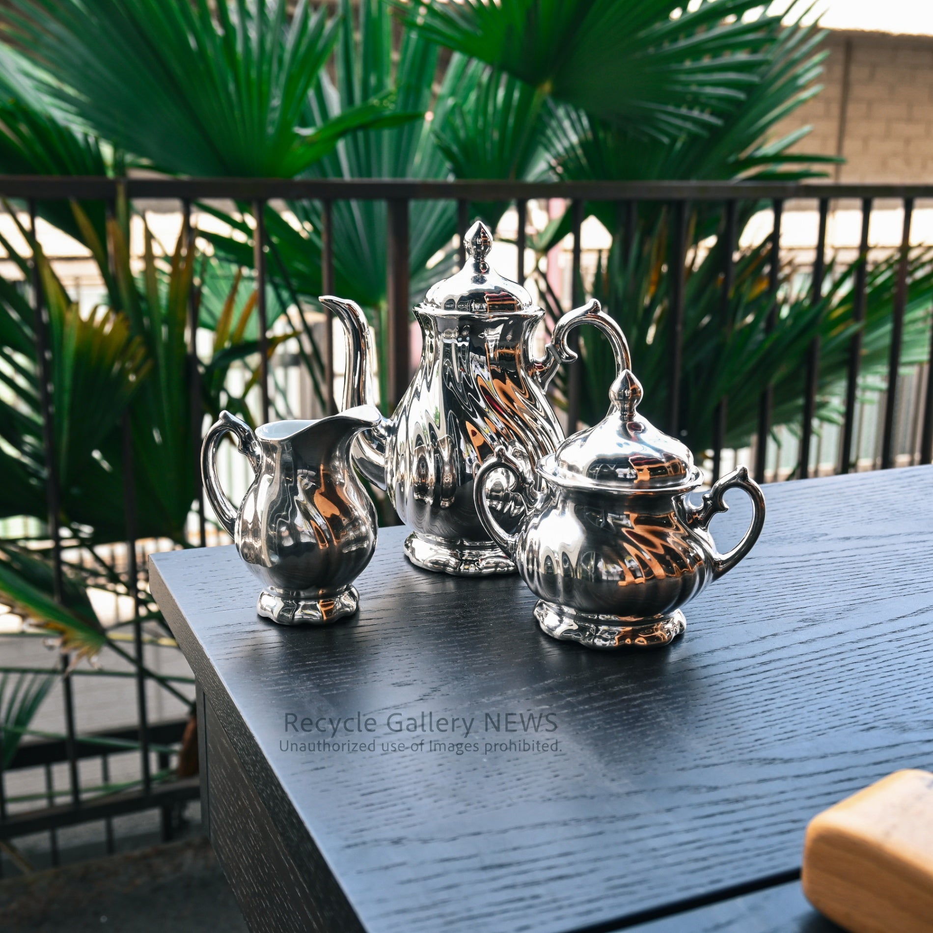 SILVER COATED PORCELAIN TEA POT  Antique German Silver Plated 3-Piece wmf / シルバープレートドイツアンティーク 三点セット ドイツ WMF社  銀メッキ