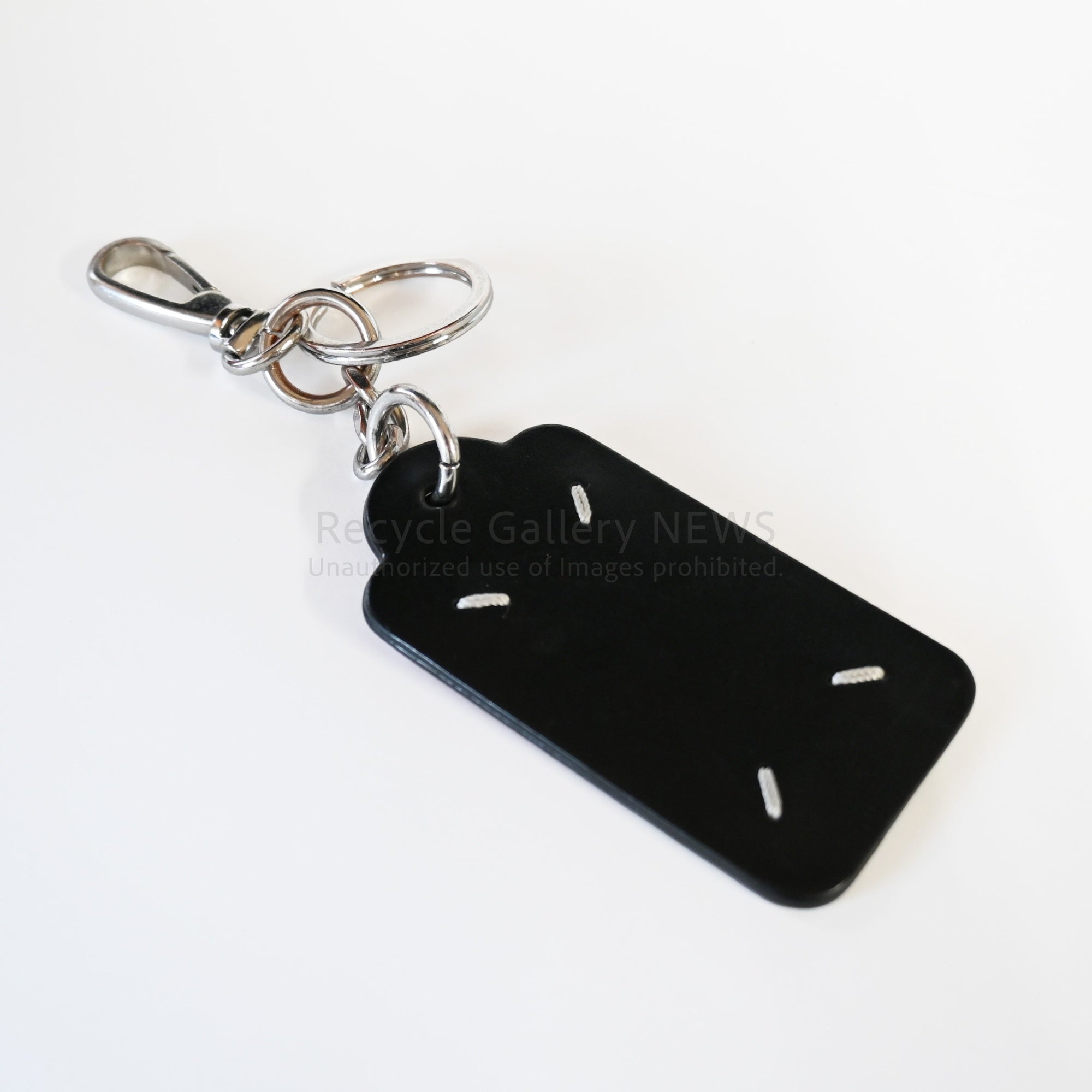 Maison Margiela Key Ring Black & Red Calf Leather France /  メゾン・マルジェラ キーリング カーフレザー ブラック＆レッド フランス