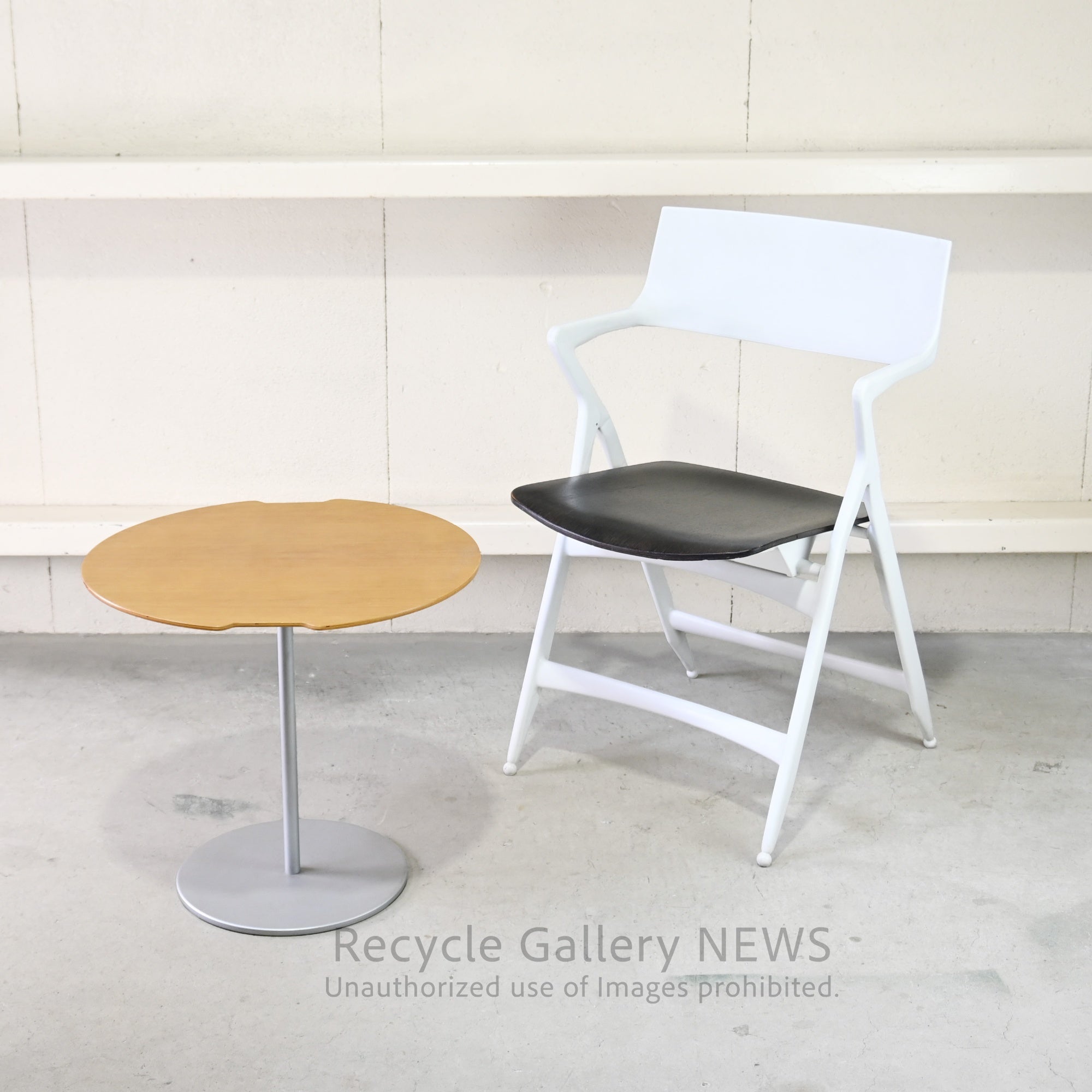 Discontinued Plywood Seat  kartell Dolly chair by Antonio Citterio Italy Milan /  カルテル  ドリー チェア イタリアミラノ アントニオ・チッテリオ プライウッド座面 廃盤品