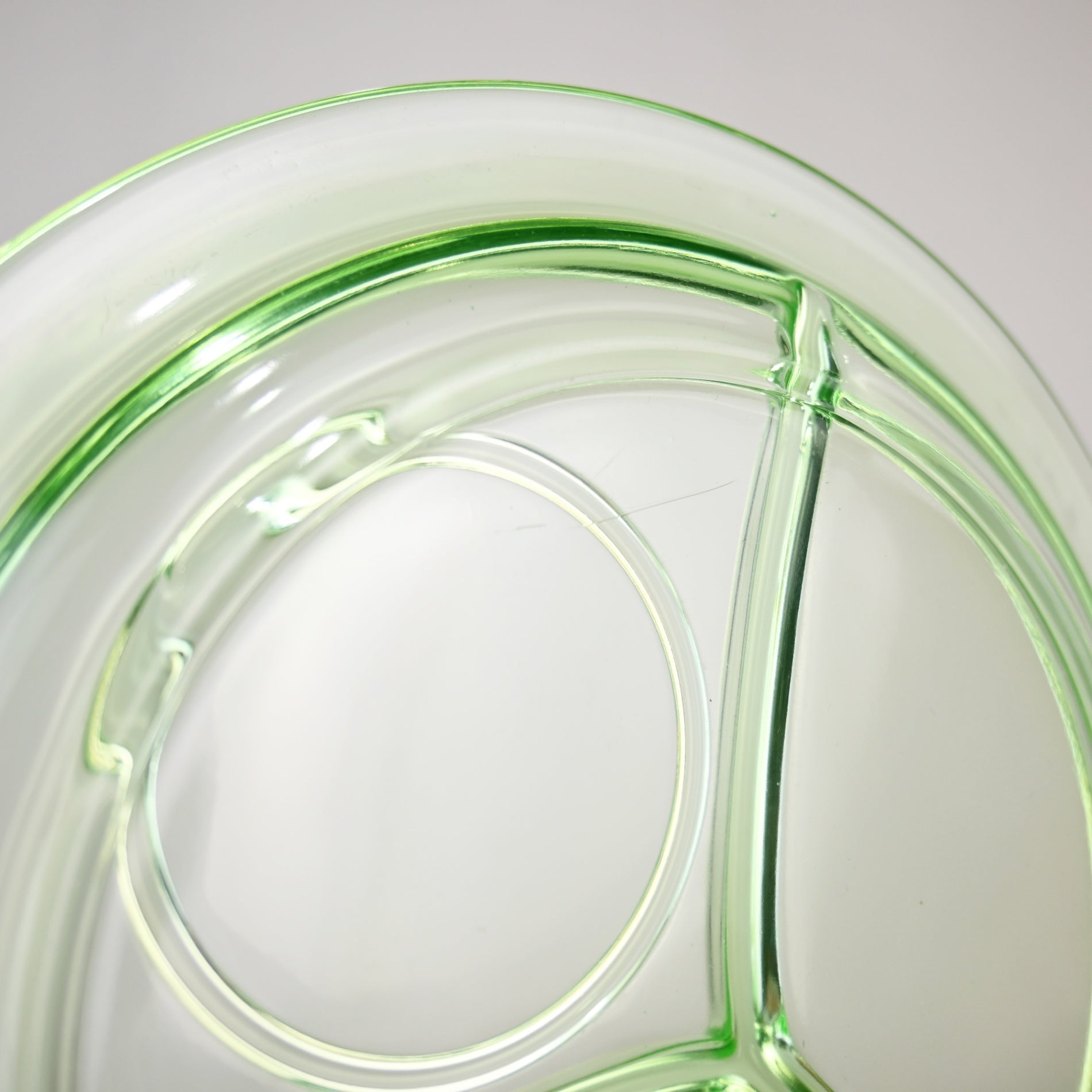 Uranium Divided Plate Vaseline glass Vintage / ウランガラス 仕切りプレート ヴィンテージ