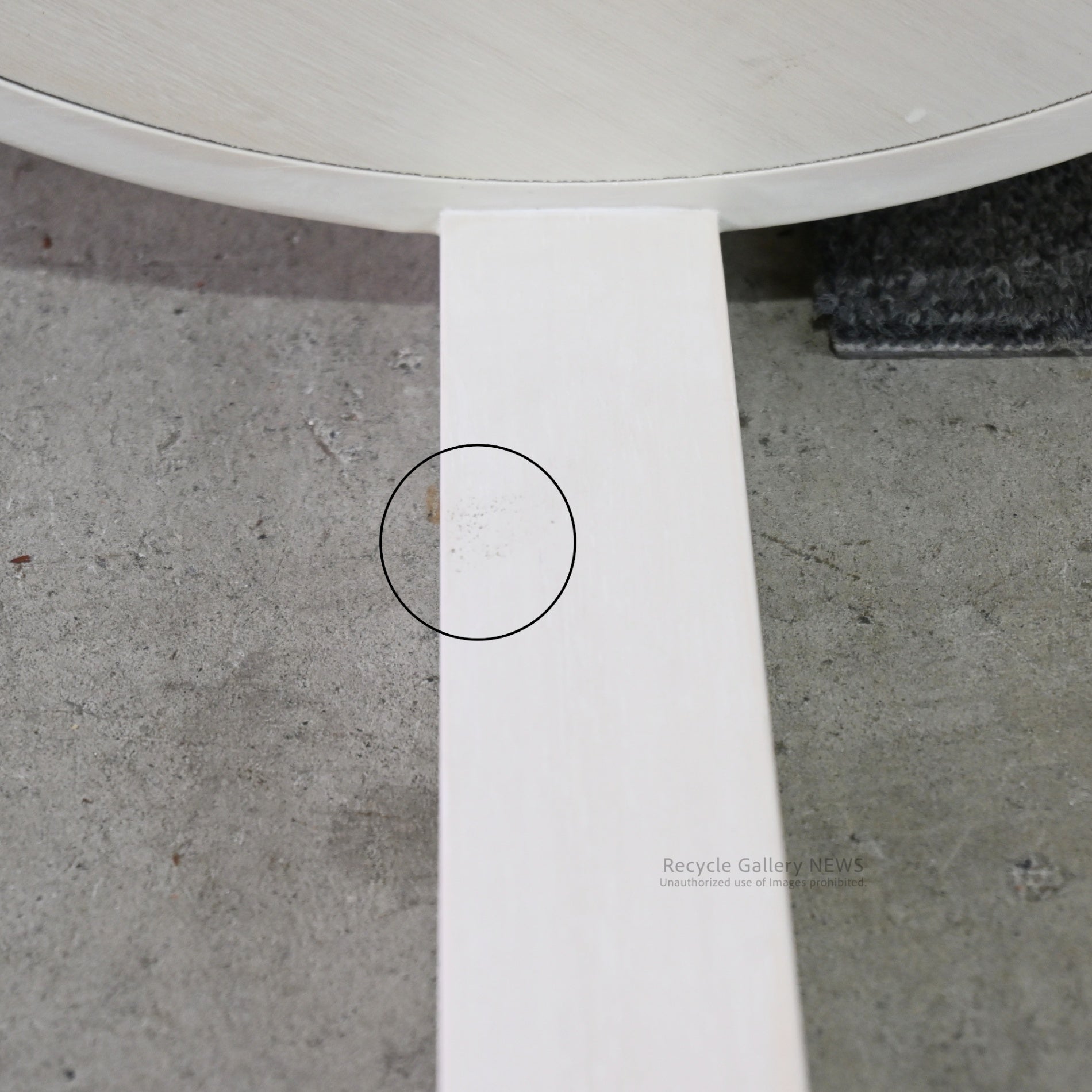 Cassina SELENE  Wooden Round Side Table Italy / カッシーナ セレーネ 木製 ラウンドサイドテーブル イタリア