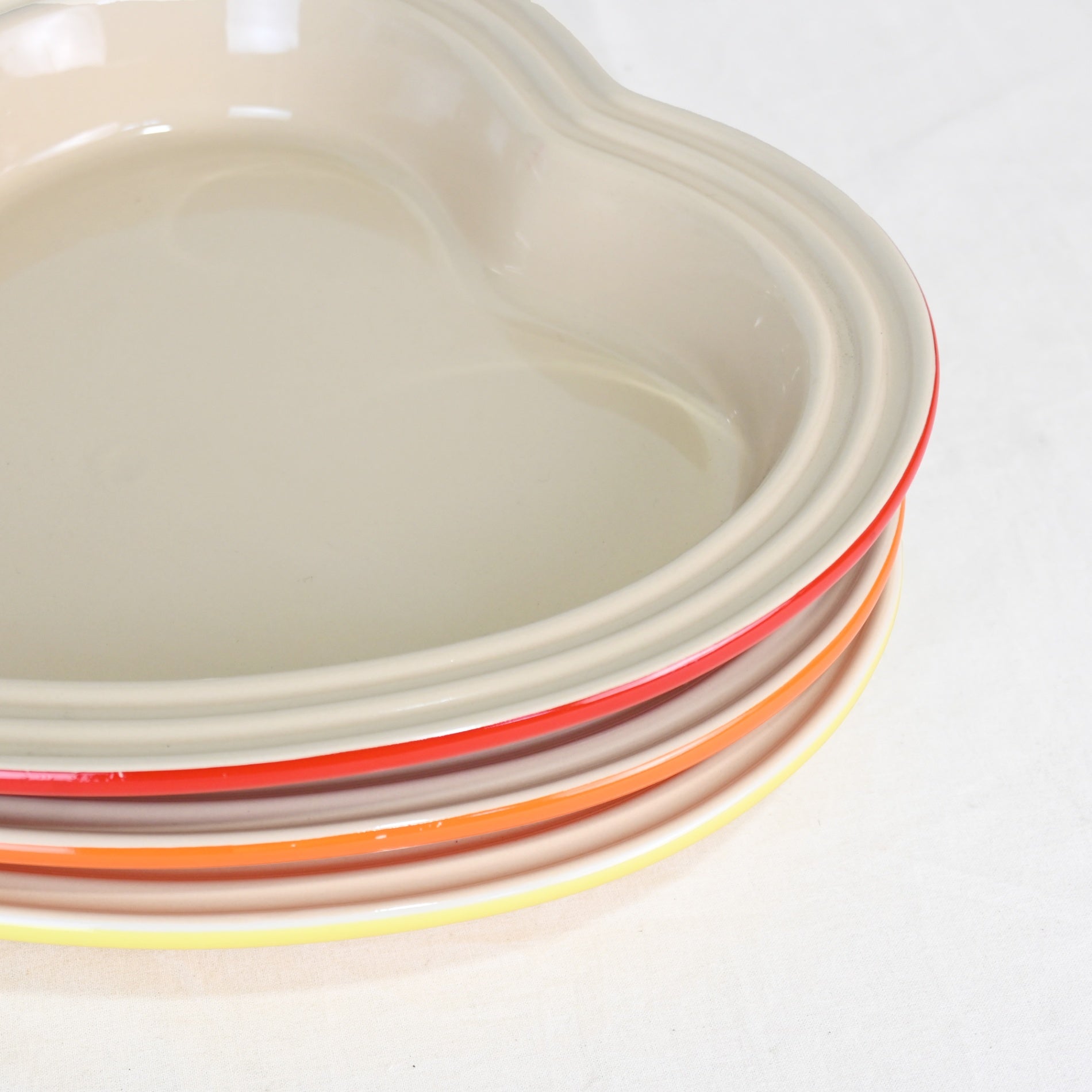 Le Creuset Heart Dish Large Plate French Kitchenware 3colors / ル・クルーゼ ハートディッシュ オーブン 耐熱 大皿 3色