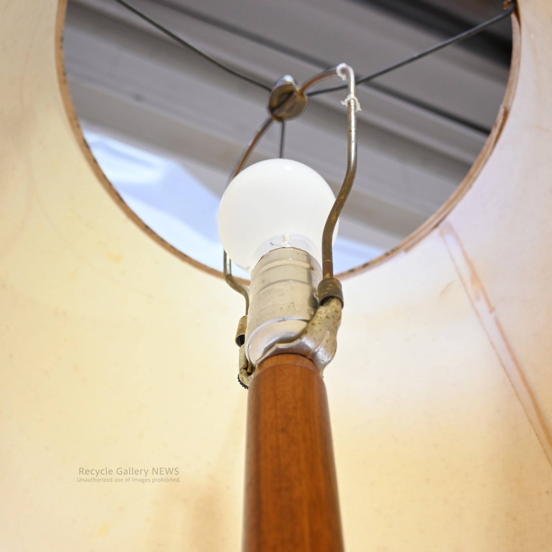 Scandinavian vintage Teardrop base Floor stand masterpiece Denmark / 北欧ヴィンテージ ティアドロップベース フロアスタンドライト マスターピース デンマーク