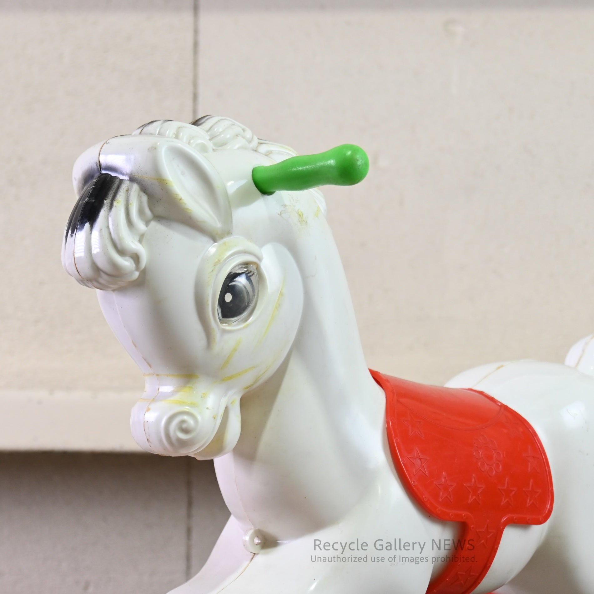 Rocking horse Pull-along Plastic resin Retro Vintage for display / 木馬 引きぐるま プラスチック樹脂製 レトロ ヴィンテージ 観賞用