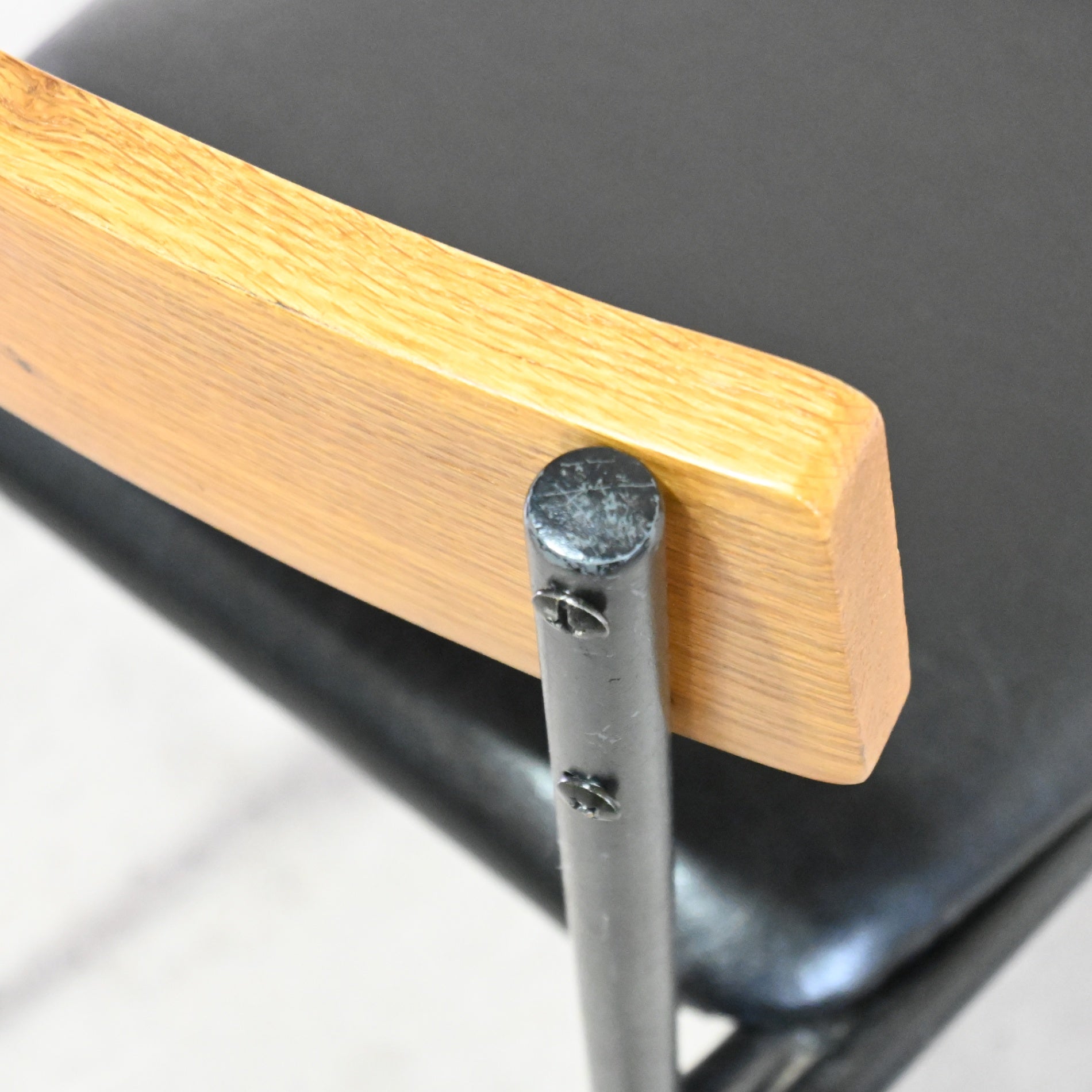 BIMAKES SOLID WOOD IRON DESK Compact desk and chair set Industrial design / ビメイクス ソリッドウッド アイアンデスク コンパクトデスク チェア セット 机 インダストリアルデザイン