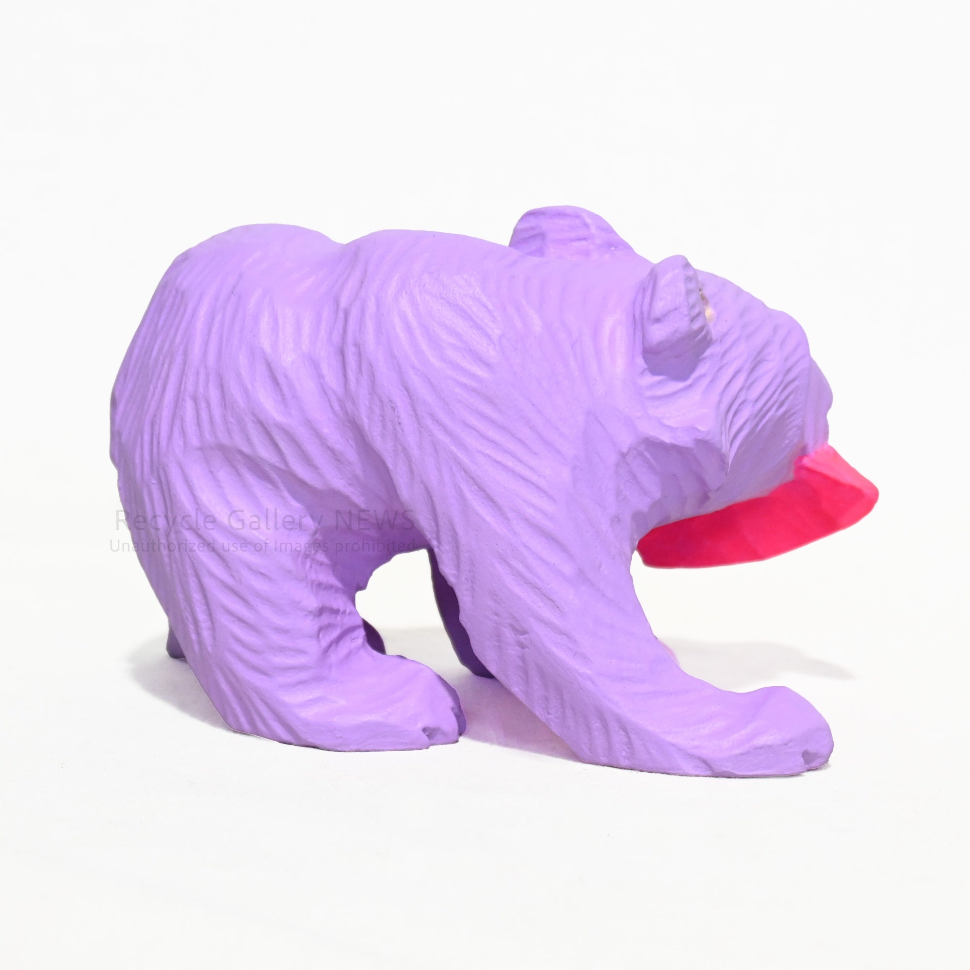 Repainted wooden carved bear Creamy purple Colorful objet Japanese
