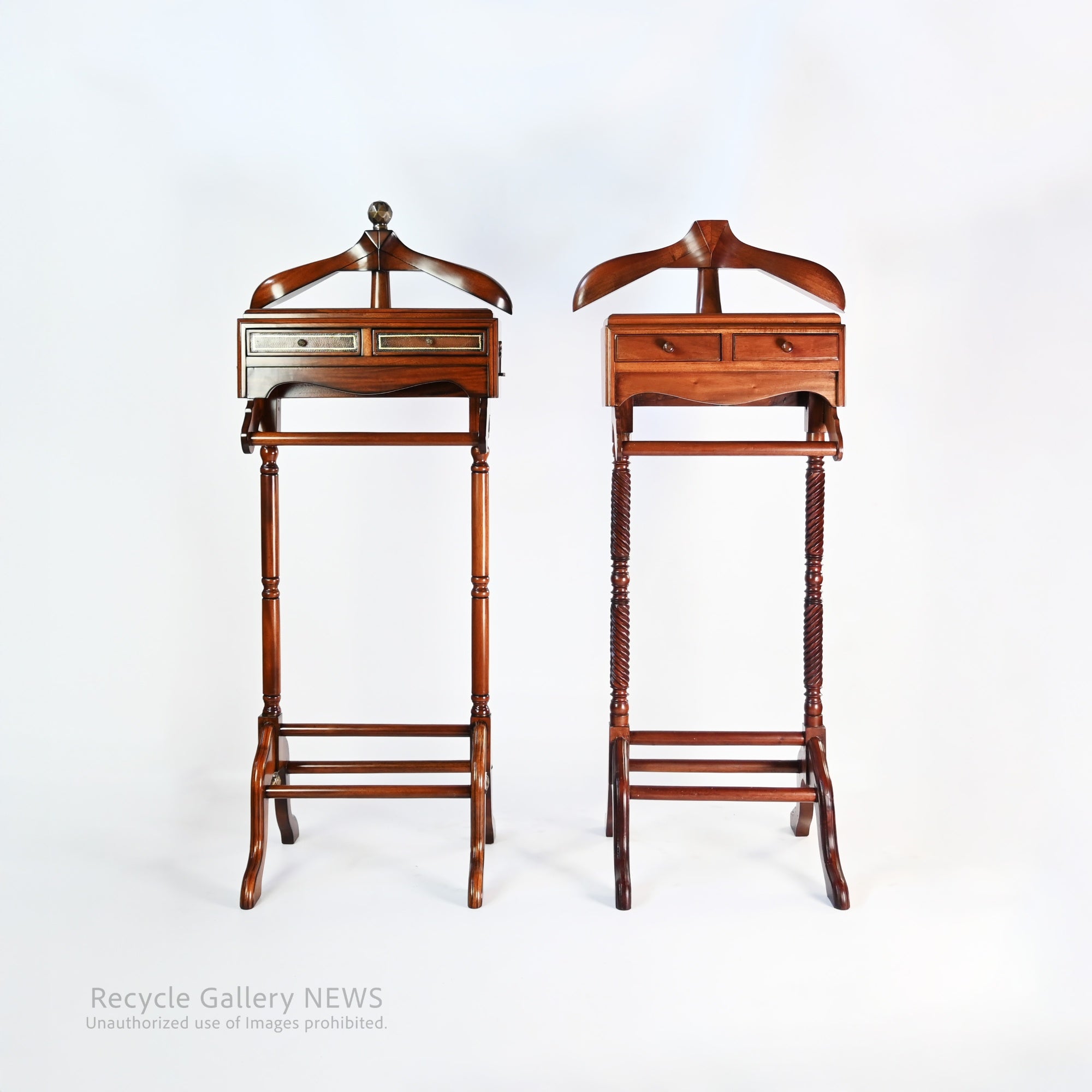 Unused Yokohama Furniture Gentleman's Valet Stand Classic Elegance / 横浜家具 バレット コートハンガー　未使用品　冊子付 クラシック ジェントルマン 様式美