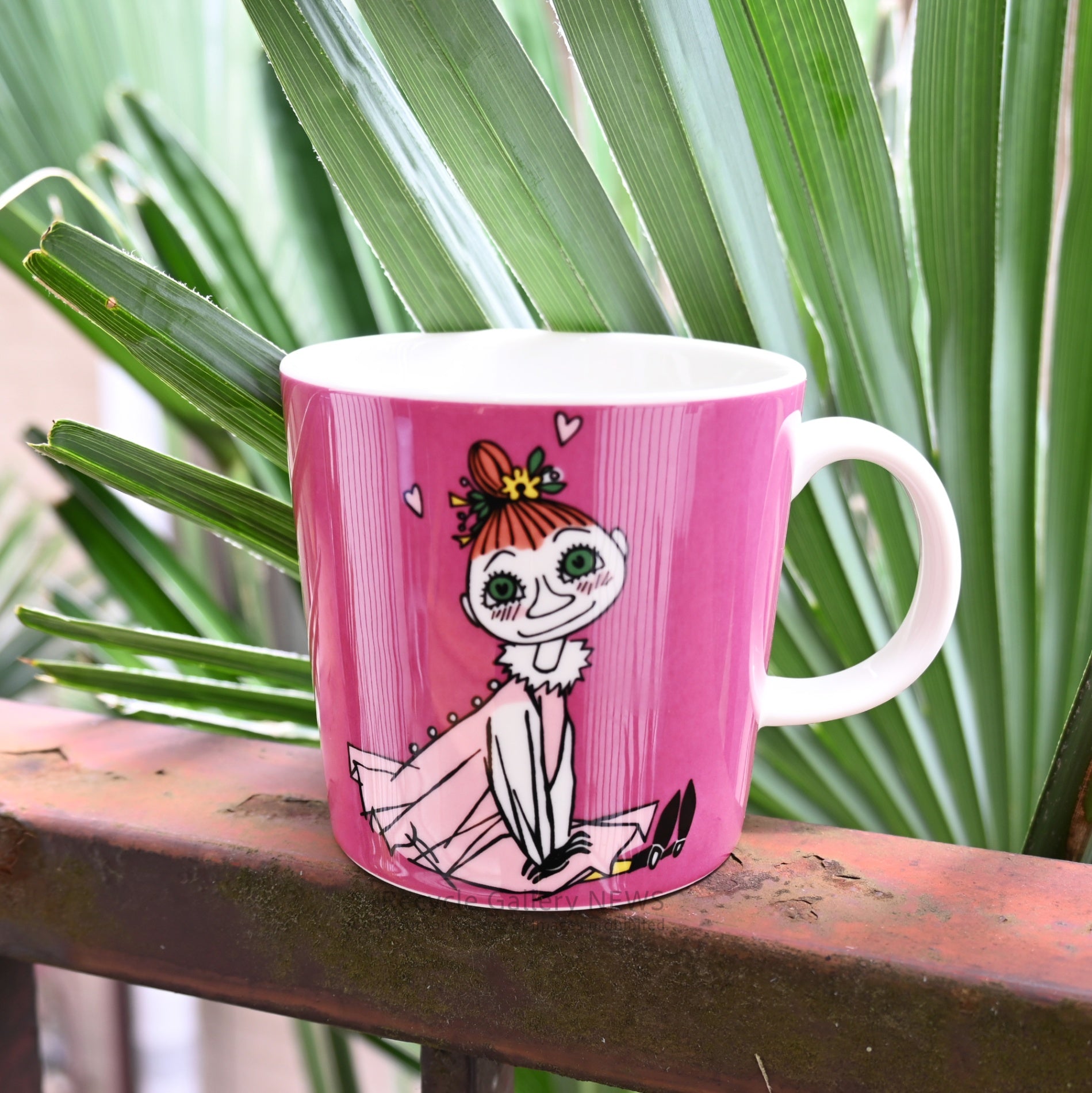 ARABIA Moomin Classic Mug "Mymble" by Tove Jansson Finland Scandinavian Design / アラビア ムーミンクラシックマグ ミムラ フィンランド 北欧 トーベ・ヤンソン