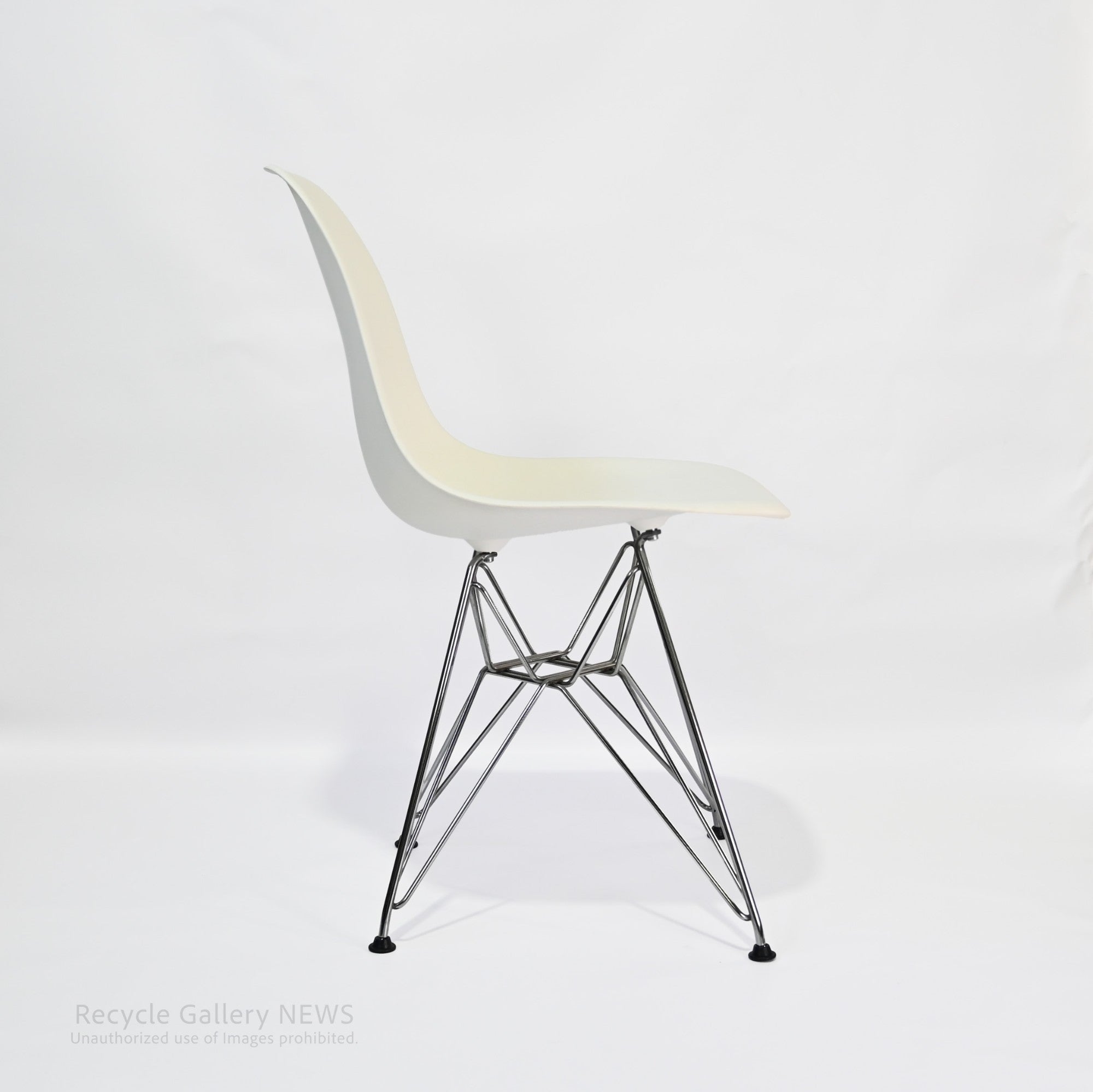 Herman Miller Eames DSR Side Chair with Wire Base American Mid Century Modern Designer Furniture Polypropylene / イームズシェルサイドチェアDSR ワイヤーベース デザイナーズ アメリカ ミッドセンチュリー ポリプロピレン