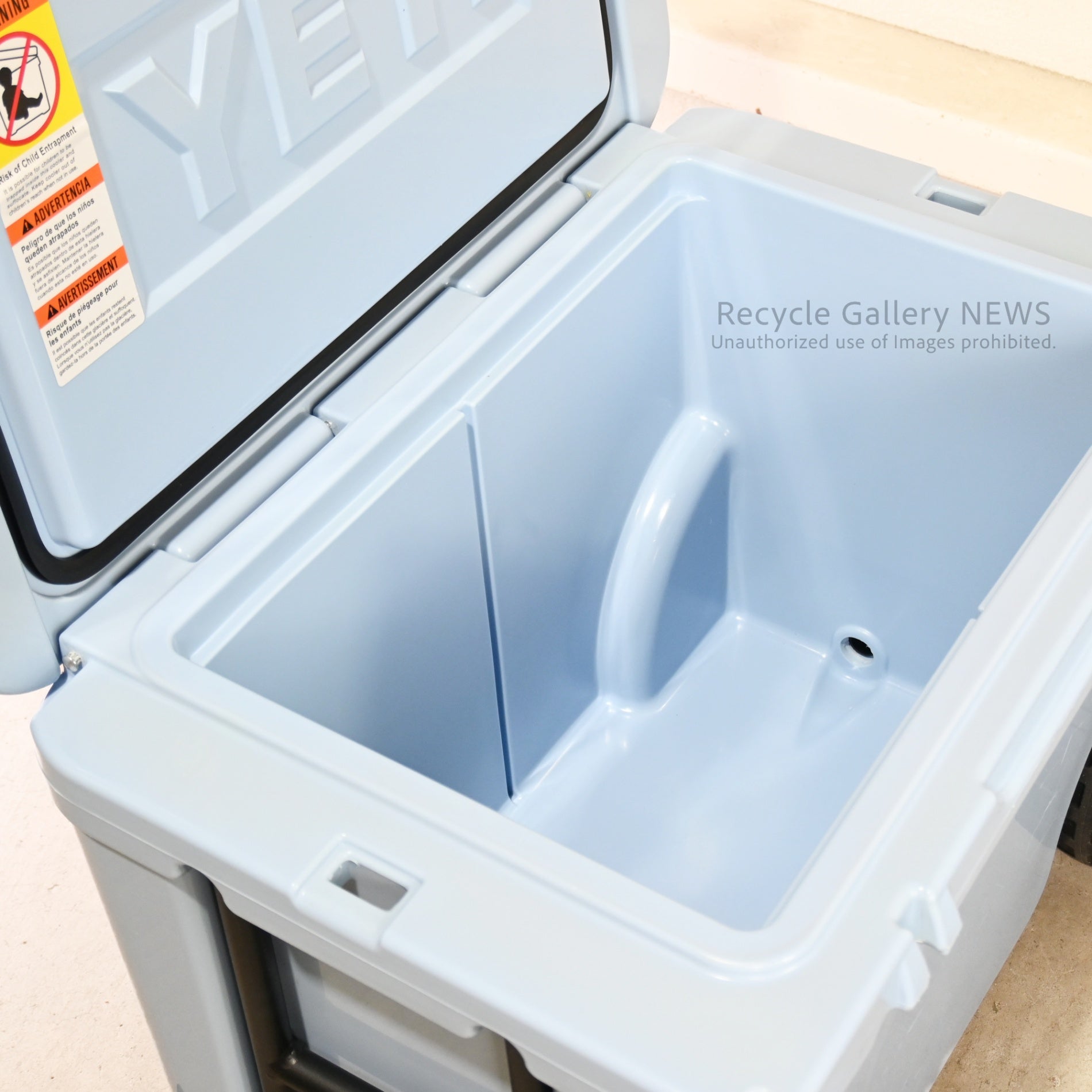 YETI  Tundra Cooler box (45L) Rare color Light Blue / イエティ タンドラ クーラーボックス45リットル ライトブルー
