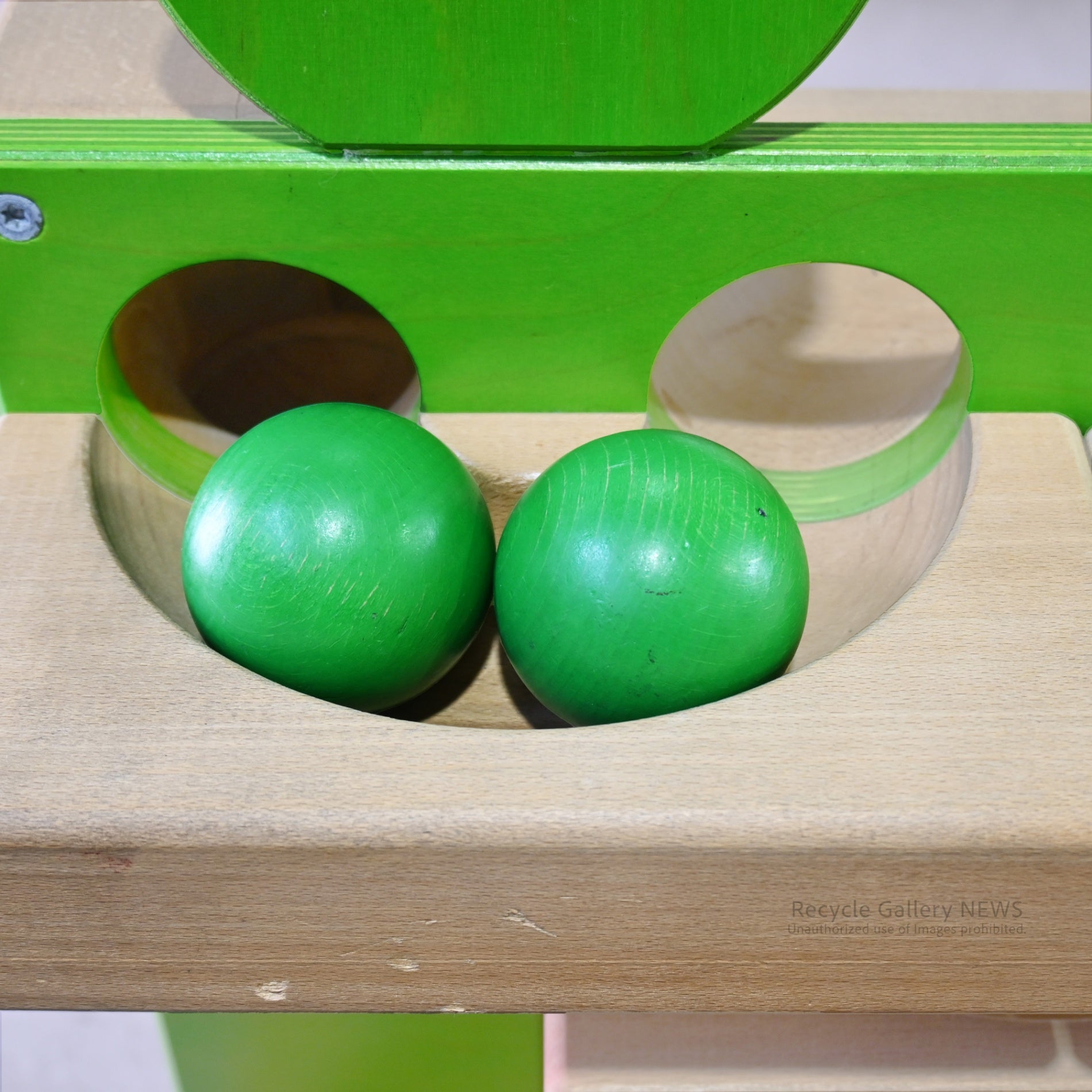 Bornelund Japanese Wooden Marble Run Educational Toy for All Ages / マーブルラン 木製 日本 知育玩具 オモチャ 全年齢