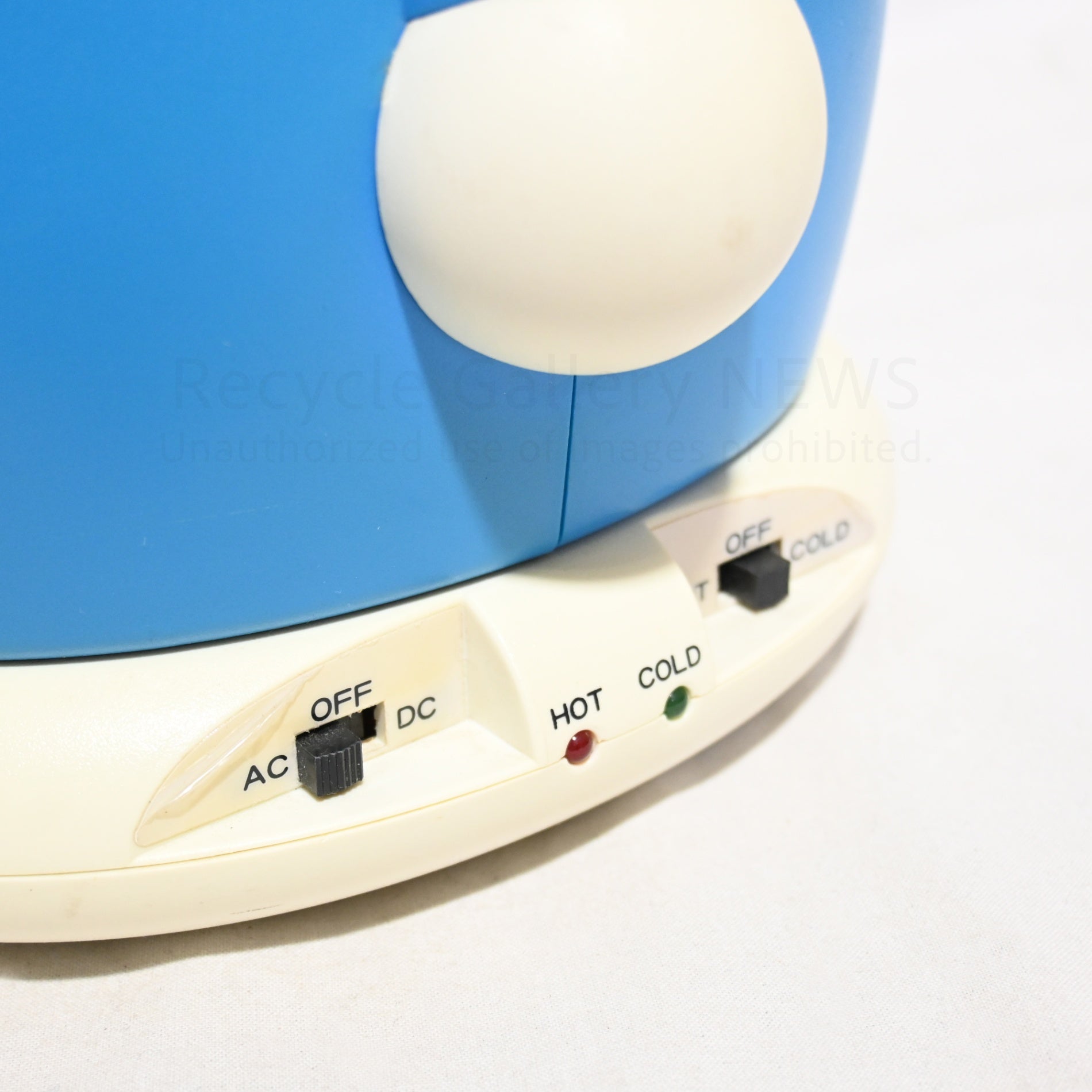 Doraemon Refrigerator Art Moving Center Novelty Usable-junk Vintage Japan / ドラえもん 温冷庫 アート引っ越しセンター ノベルティ※動作可能ジャンク 日本 ヴィンテージ