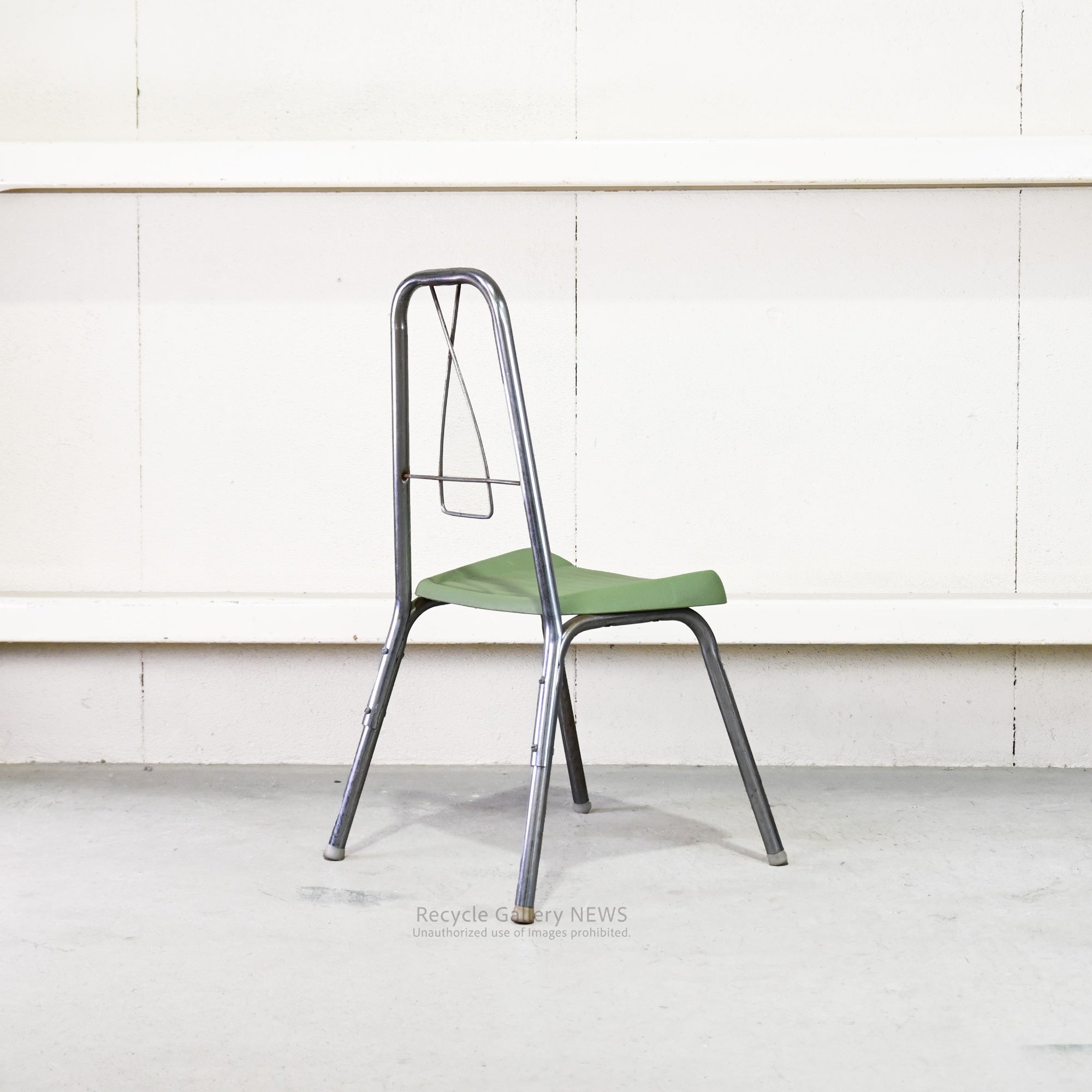 Vintage chair Green Industrial Retro Classic / 椅子 ヴィンテージチェア インダストリアル レトロ 緑 クラシック グリーン