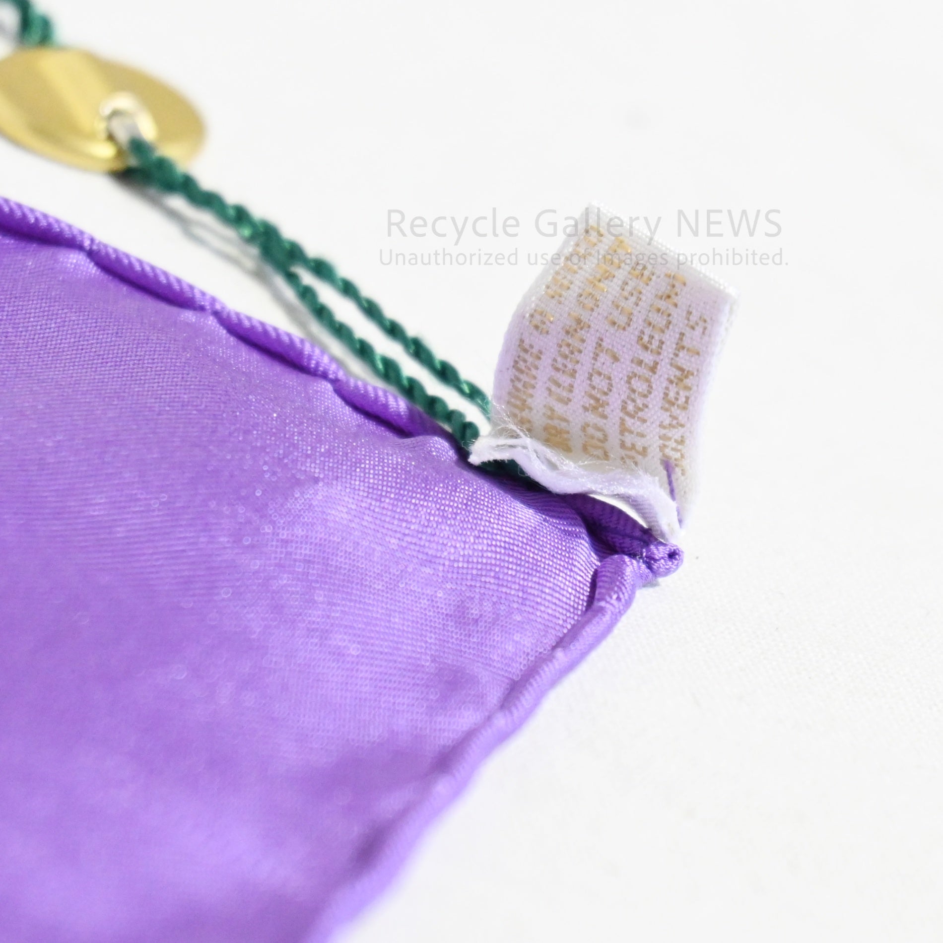 GUCCI Large Scarf Rosette Pattern Unused Silk Medal Ribbon Purple Vintage Gucci / グッチ 大判スカーフ ロゼット柄 未使用・新古品 シルク 勲章 リボン 紫 オールドグッチ