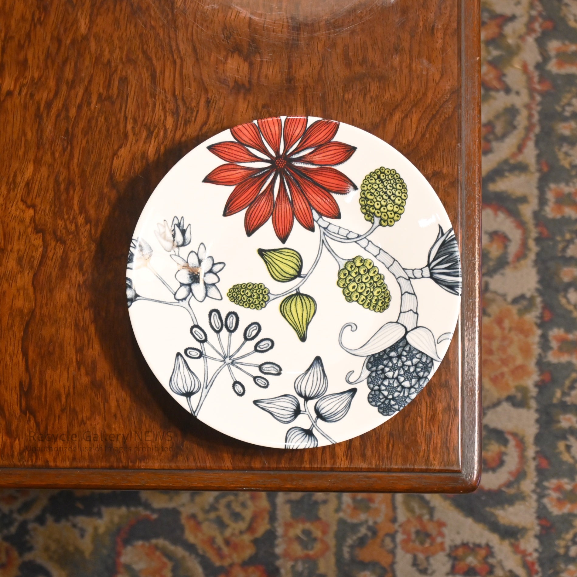 ARABIA Runo Summer Ray Finland Floral 16.5cm Plate Old Backstamp  Scandinavian Style / アラビア ルノ サマーレイ 16.5cmプレート フィンランド  花柄 北欧 旧スタンプ