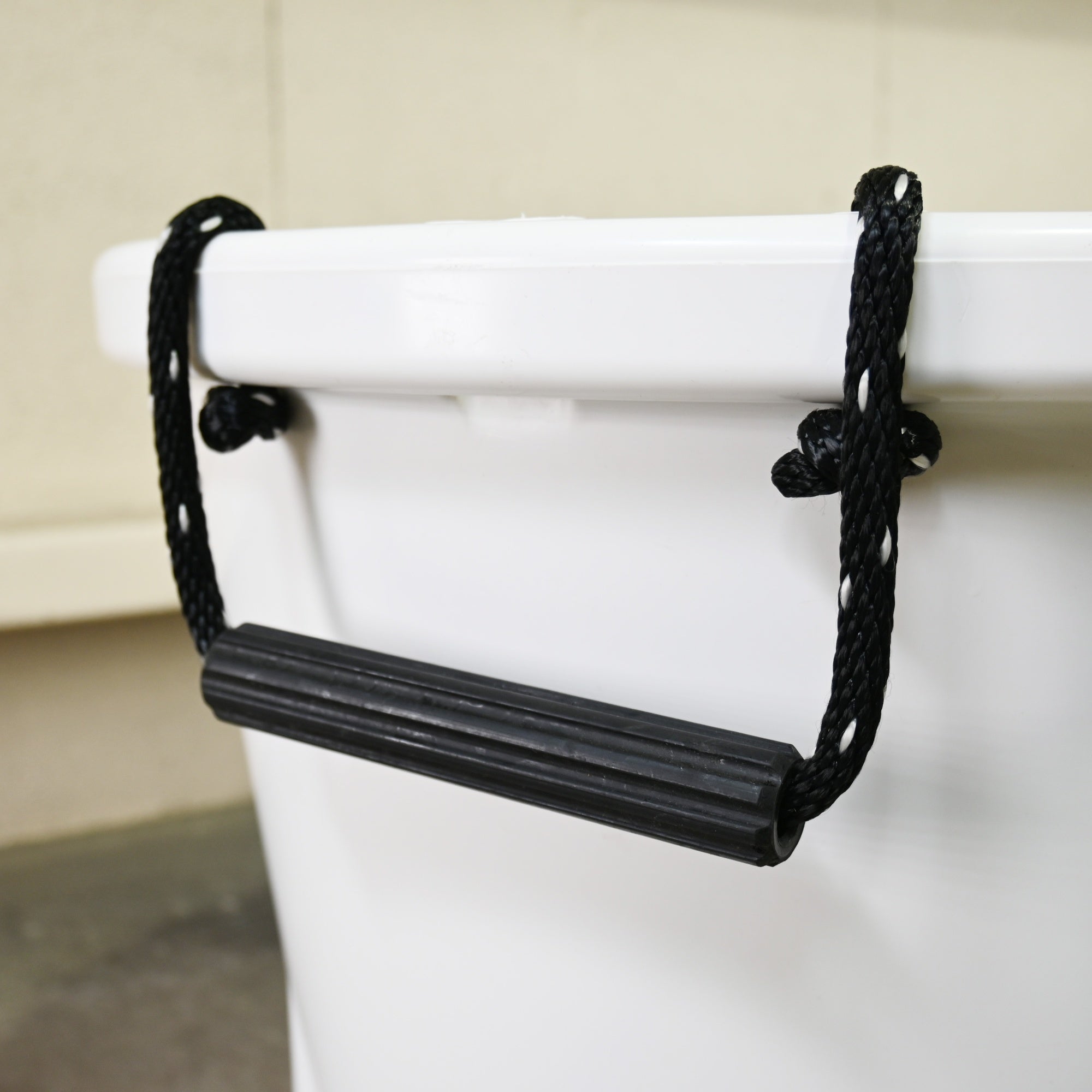 YETI Tank 45 Ice Cooler Bucket Cooler Box Outdoor Cooling USA / イエティ タンク45　アイスクーラーバケツ クーラーボックス アウトドア アメリカ