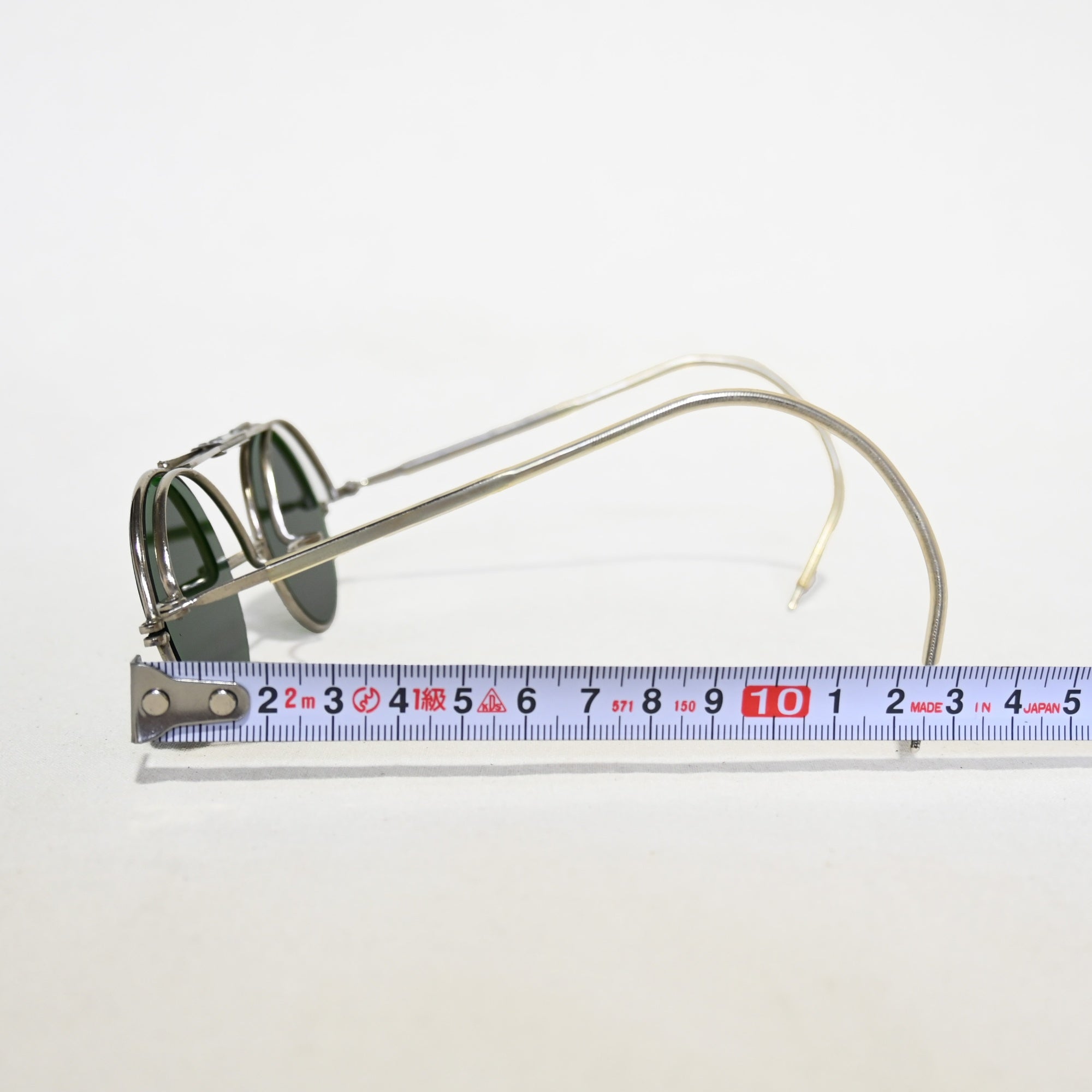 Vintage Sunglasses Flip-up Clip-on Cable temple Retro Unique / ヴィンテージサングラス 跳ね上げ式 クリップオン ケーブルテンプル レトロ ユニーク