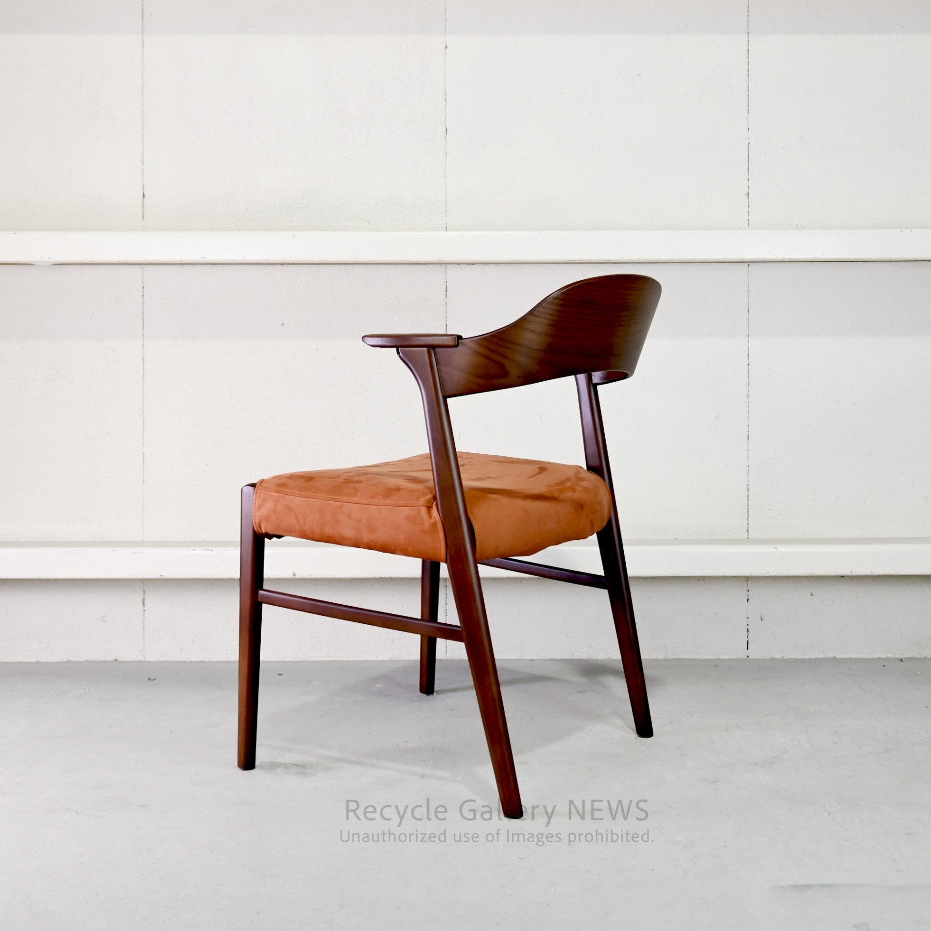MASTERWAL Arm chair PT-PRO Walnut Orange-Velvet Japan /  マスターウォル アームチェア ウォルナット オレンジ ベルベット 日本