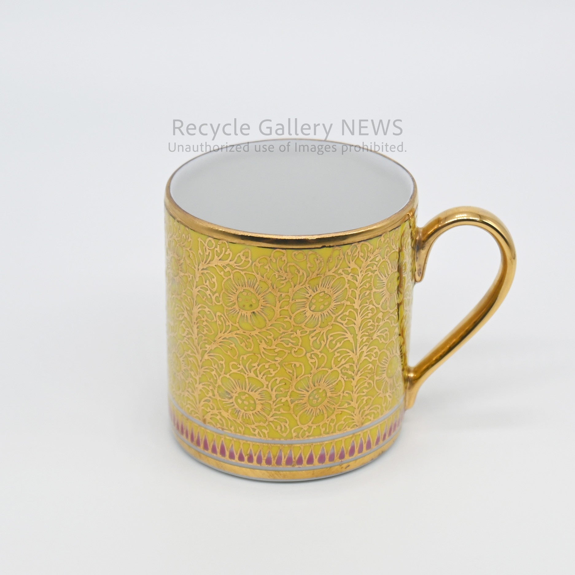 Thai Benjarong Cup & Saucer Gold Gilding Exotic Style Yellow / タイ陶磁器 ベンジャロン焼き C&S 金彩 エキゾチック イエロー