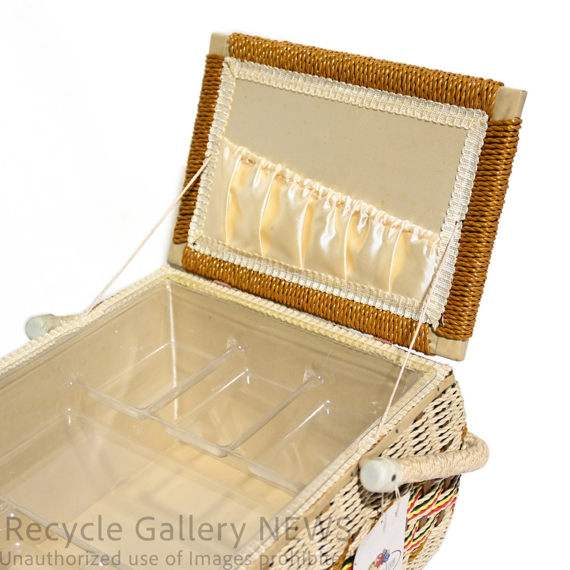 FRUIT OF THE ROOM Sewing Basket Box Retro Embroidery Vintage Unused / フルーツ・オブ・ザ・ルーム 裁縫箱 ソーイングバスケット レトロ 刺繍 ヴィンテージ 未使用 新古品