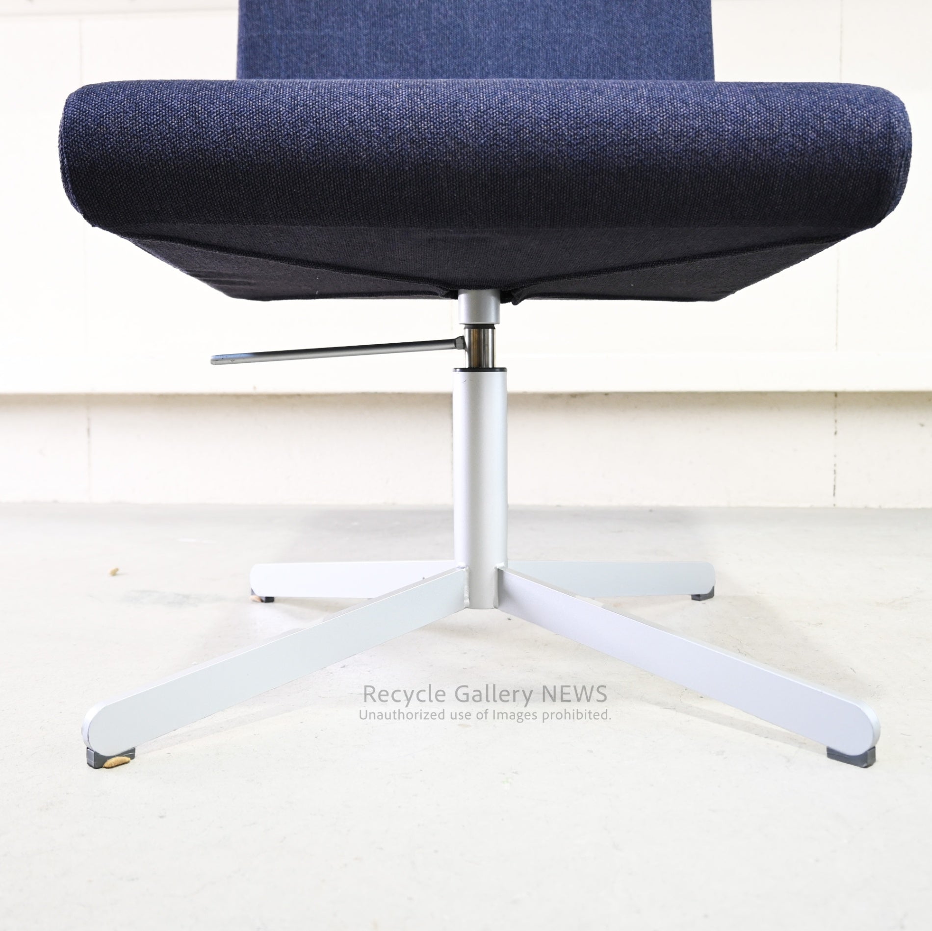 CASSINA ixc. BOOMERANG four star Modern Swivel Chair / カッシーナ イクスシー ブーメラン フォースター スウィベルチェア モダン