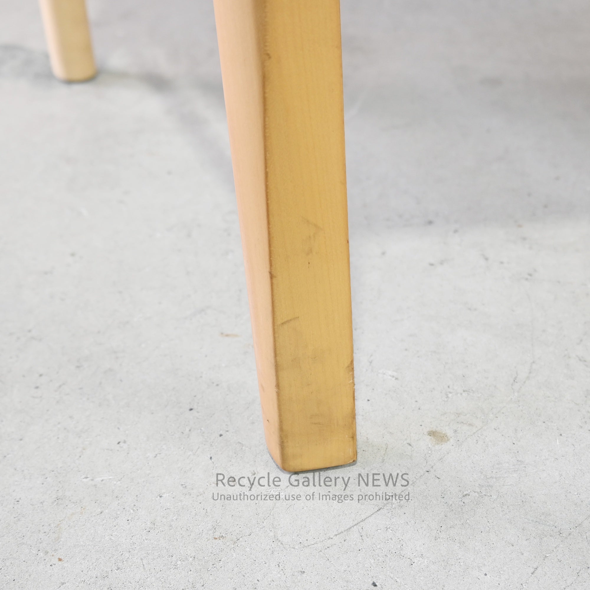 Karimoku Wooden Chair Japanese Scandinavian Inspired Natural Design / カリモク 椅子 木製 日本 北欧テイスト ナチュラルデザイン