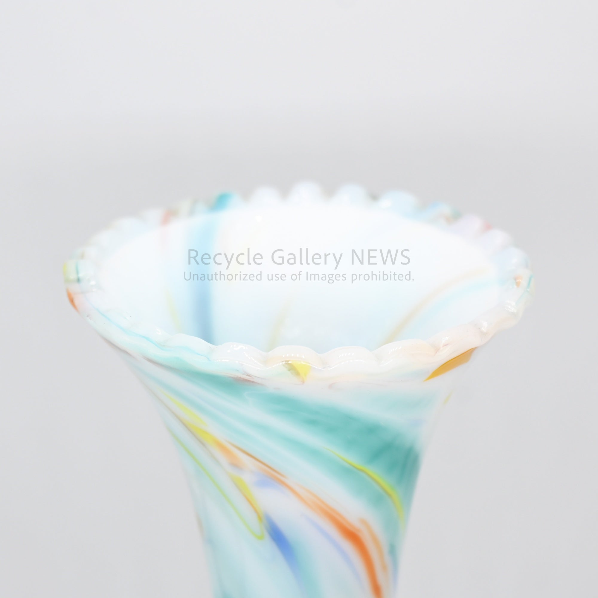Milky Marble Glass Vase Retro Modern Art Glass / ミルキー マーブル ガラス フラワーベース 花瓶 乳白色 レトロモダン アートガラス