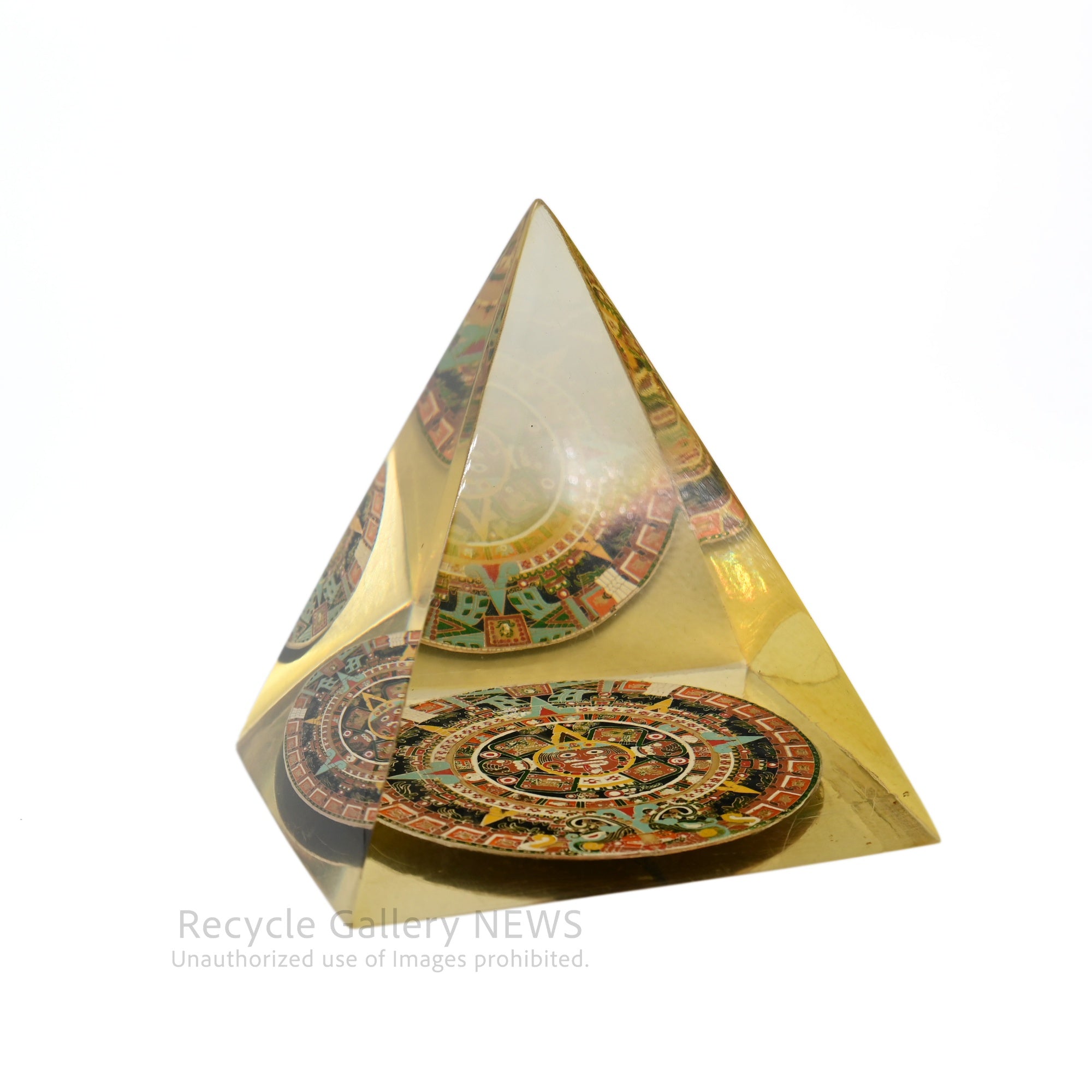 Acrylic Aztec Sun Stone Calendario Azteca Mesoamerican Pyramid Topaz Object Display Piece / アクリル アステカカレンダー 太陽の石 メソアメリカ ピラミッド トパーズ オブジェ ディスプレイ