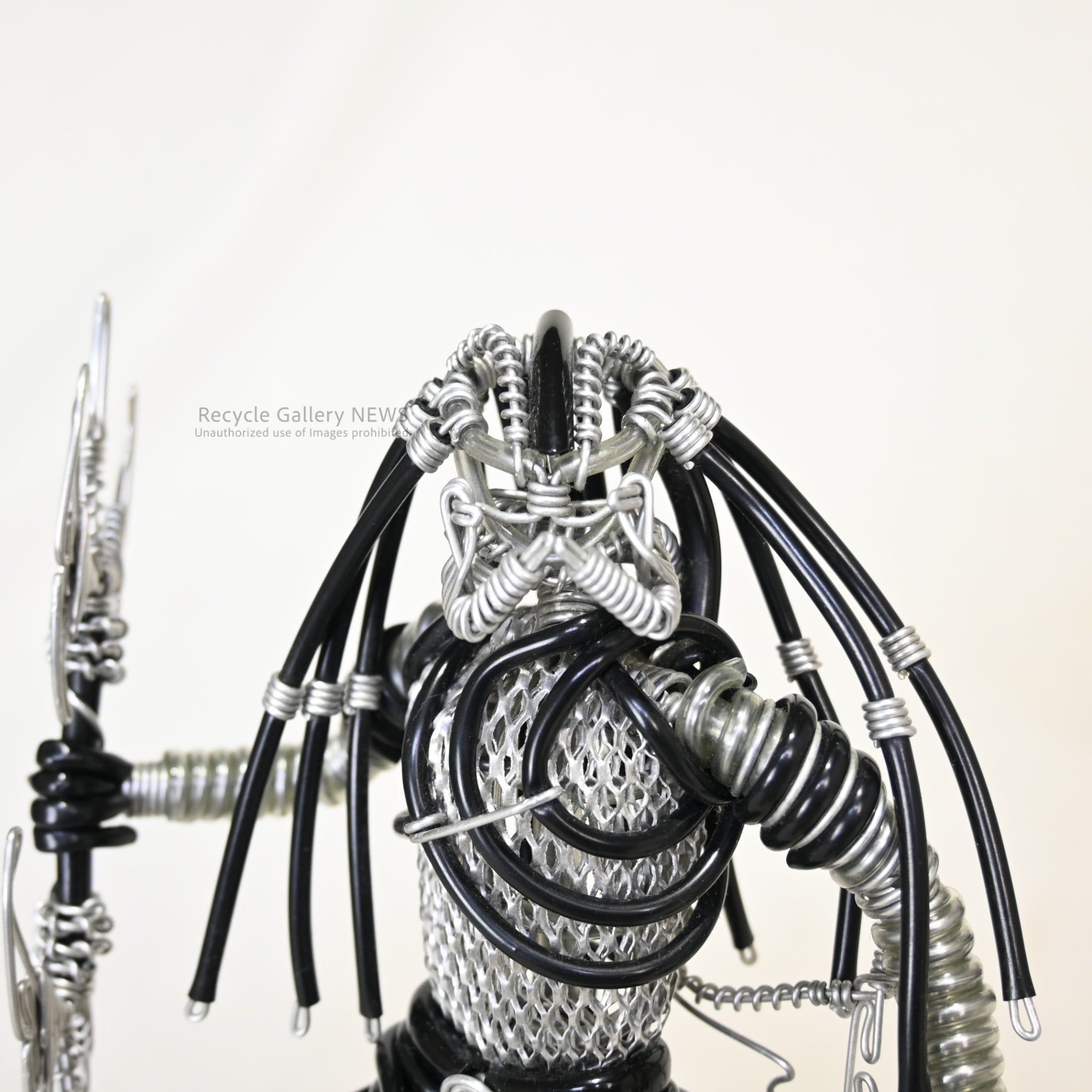 Wire art figure Predator Handmade Objetct / ワイヤーアートフィギュア プレデター ハンドメイド オブジェ