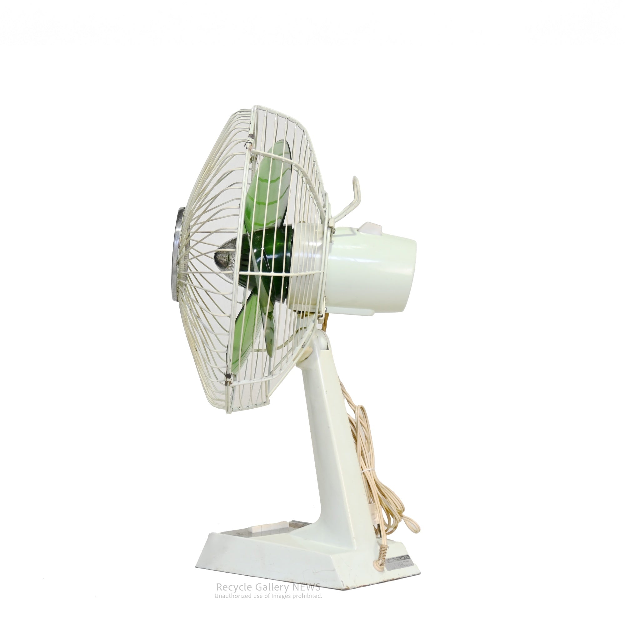 Junk objet SHARP 1960s Retro Fan Green Showa Era Japan / シャープ 1960年代 昭和レトロ扇風機 緑 日本 ※ジャンク品 インテリアオブジェ