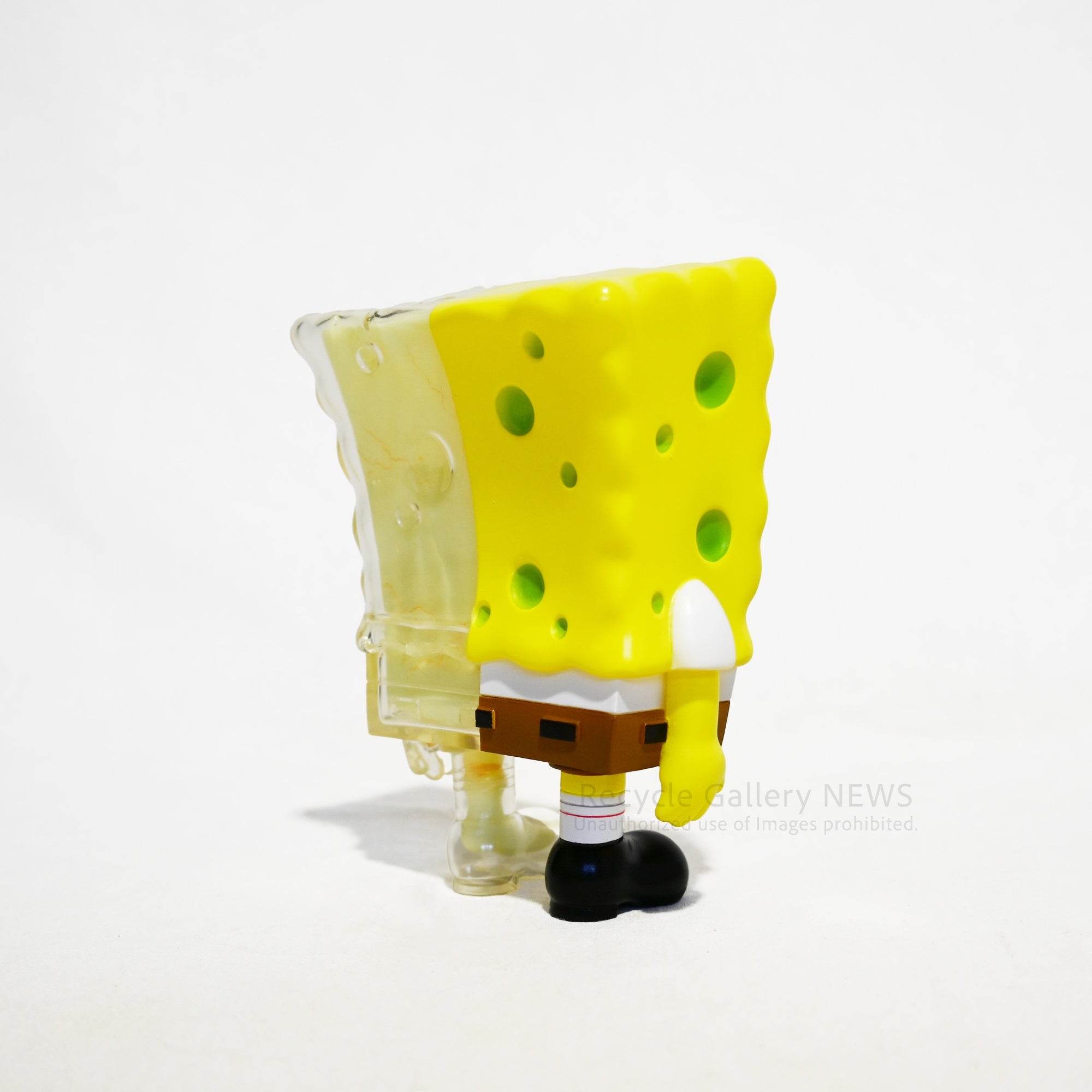 SECRETBASE SPONGEBOB X-RAY FULL COLOR Yellow G.I.D Ver. Made in Japan / シークレットベース スポンジボブ スケルトン 蓄光 フィギュア ソフビ 日本製