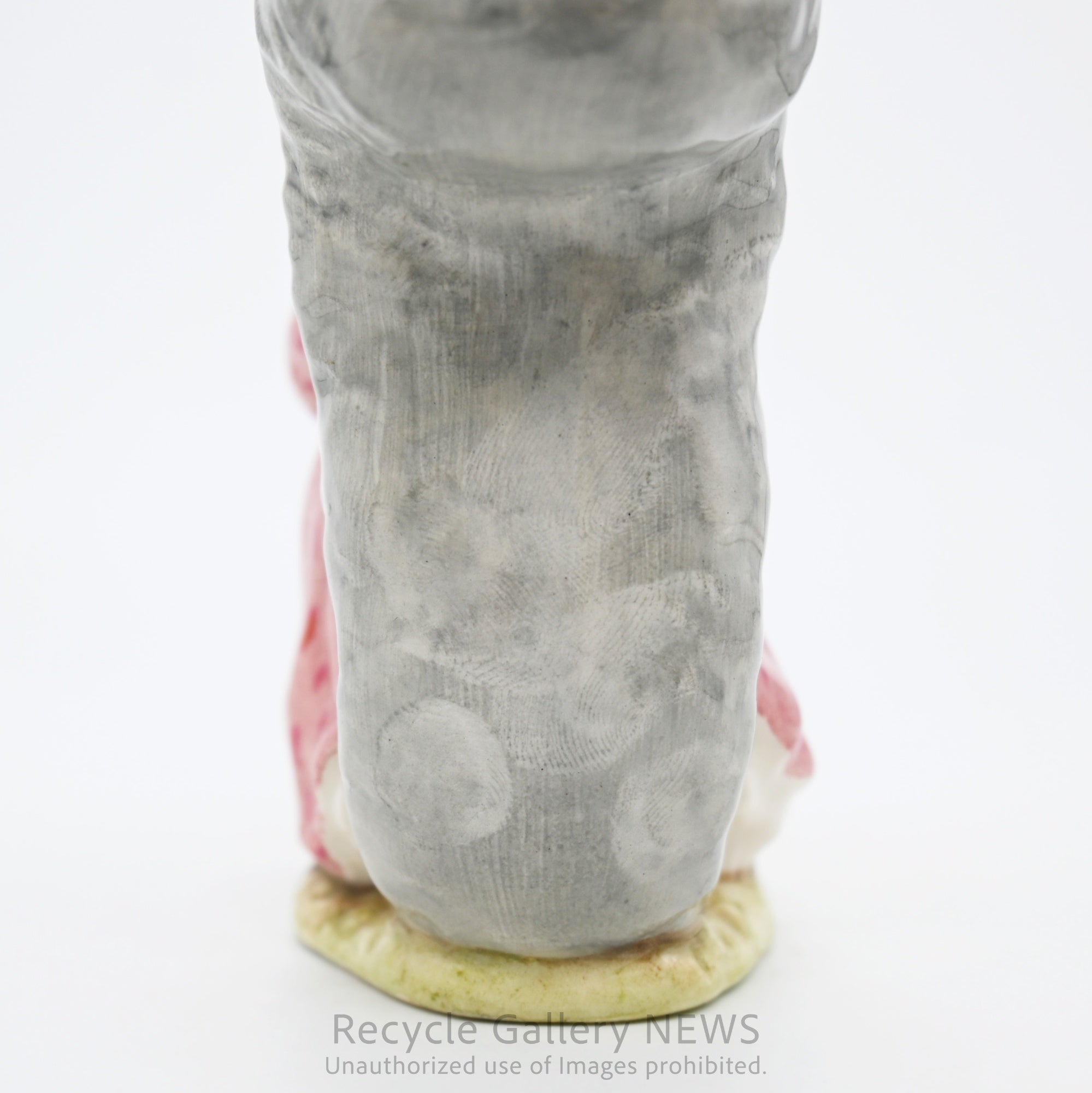Beswick Peter Rabbit Timmy Tiptoes Goody Ceramic Figurine Gray Squirrel / ベスウィック ピーターラビット つまさきティミー グッディ 陶器 フィギュリン ハイイロリス