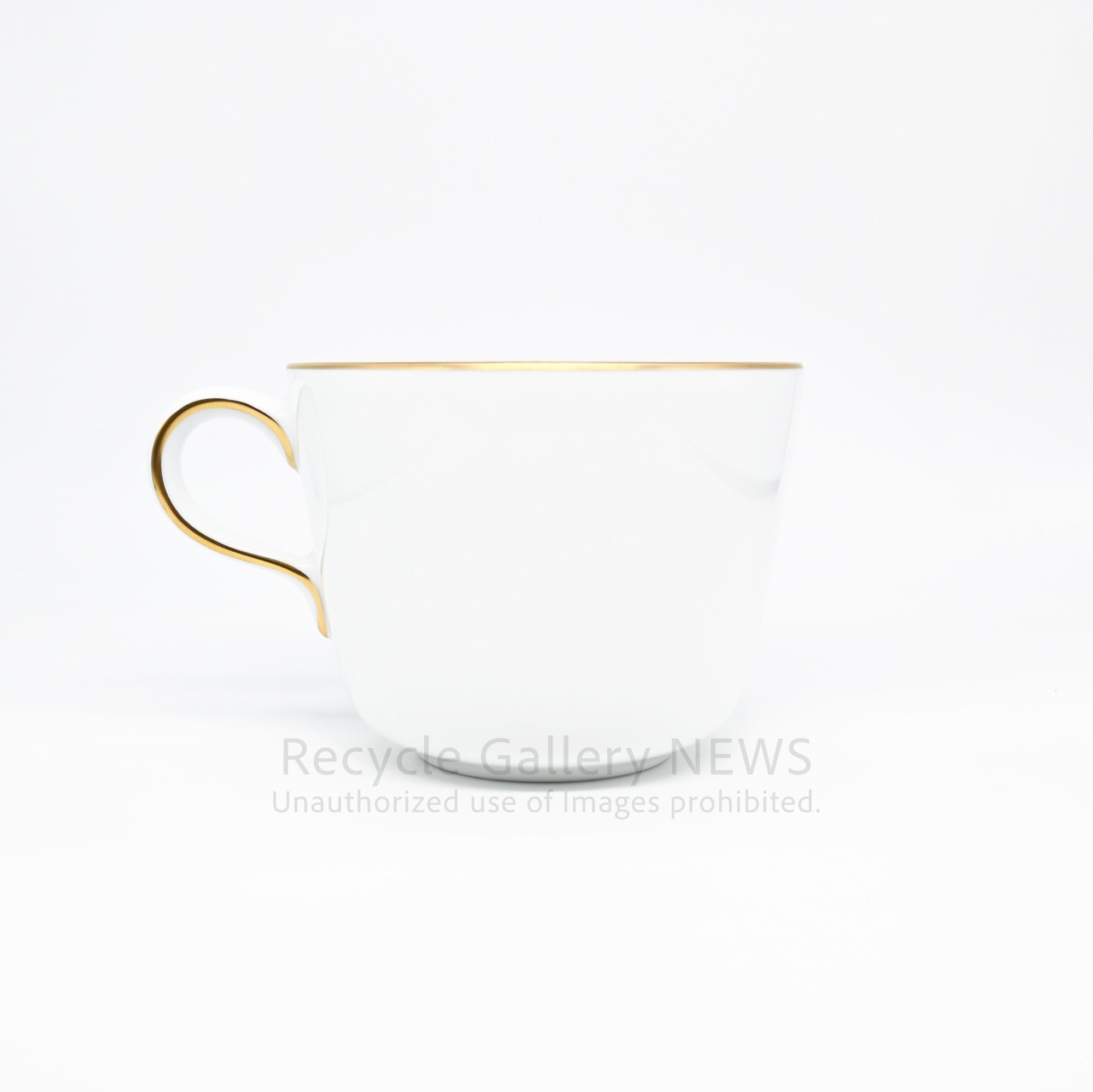 Okura Art China Blue Rose Morning Cup and Saucer White Tableware / 大倉陶園 ブルーローズ 8211 モーニングカップ＆ソーサー ペア 白 青 洋食器