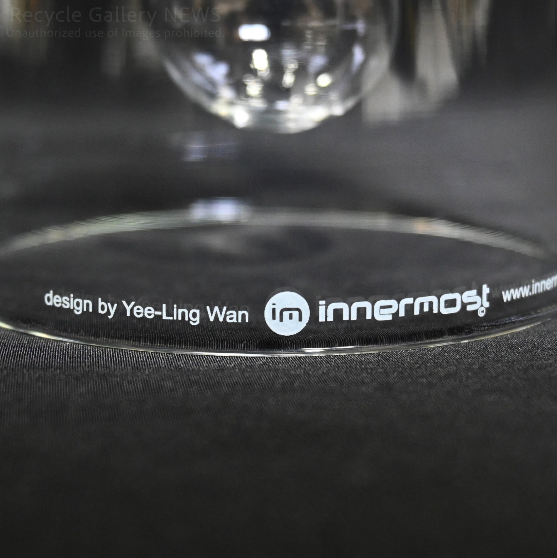 Innermost Clear Teardrop-shaped Art Glass Flower Vase Designer Piece / インナーモスト アートガラス フラワーベース ドロップ型 クリア 花瓶 一輪挿し モダン デザイナーズ