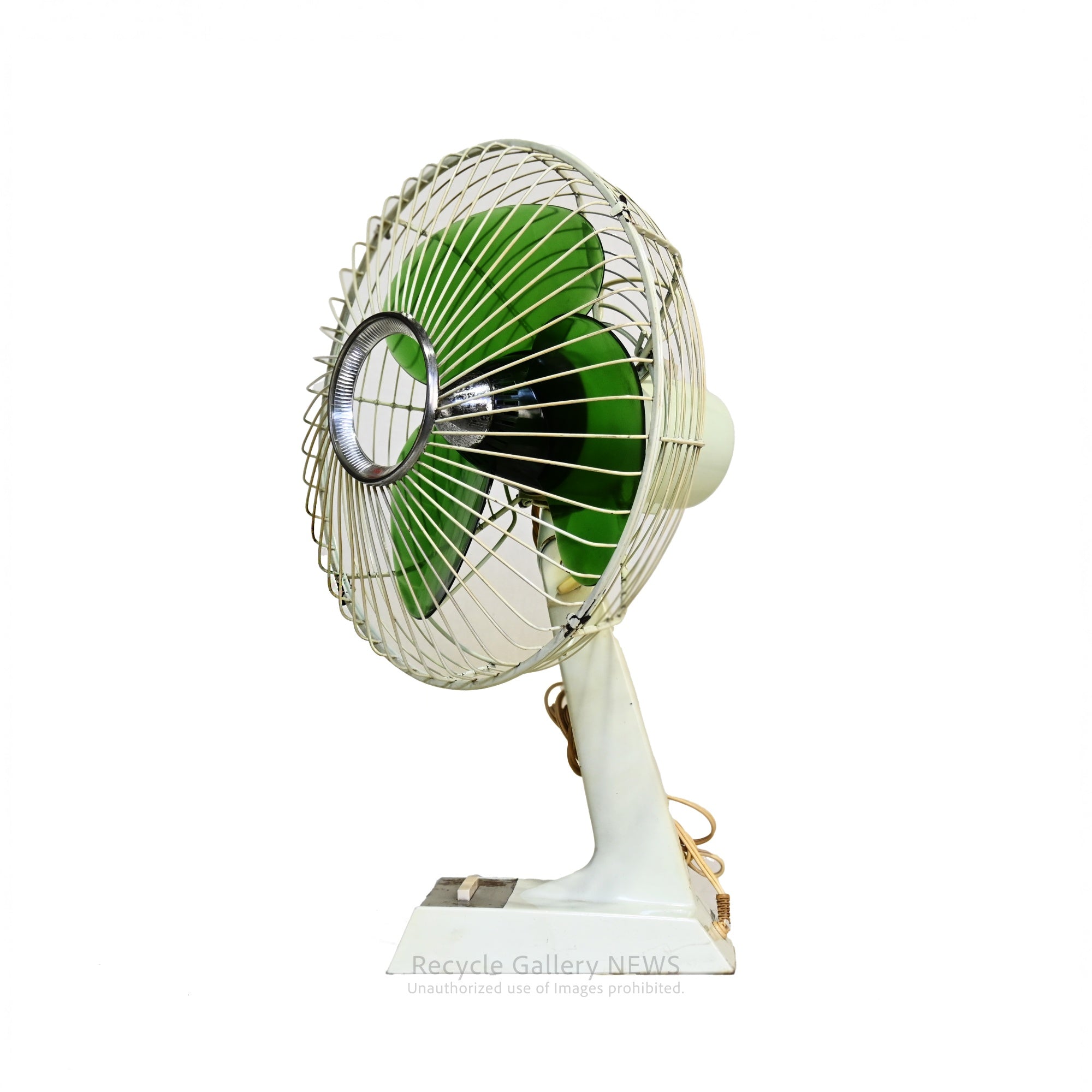 Junk objet SHARP 1960s Retro Fan Green Showa Era Japan / シャープ 1960年代 昭和レトロ扇風機 緑 日本 ※ジャンク品 インテリアオブジェ
