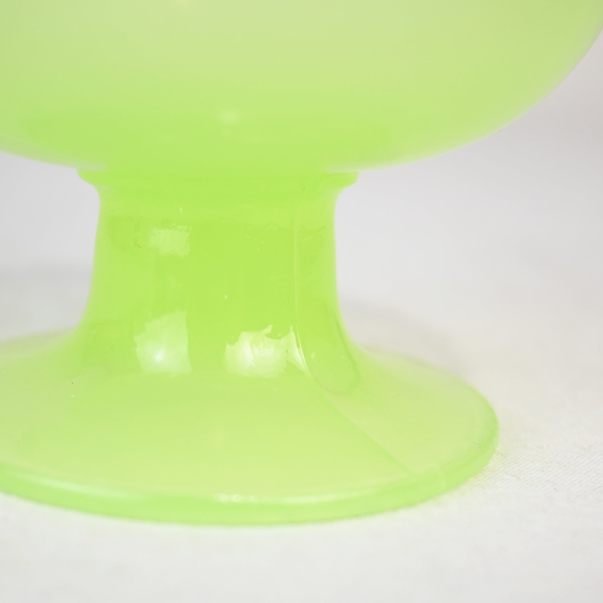 Uranium Divided Ice cream Cup Vaseline glass Vintage / ウランガラス アイスクリーム 氷コップ ヴィンテージ