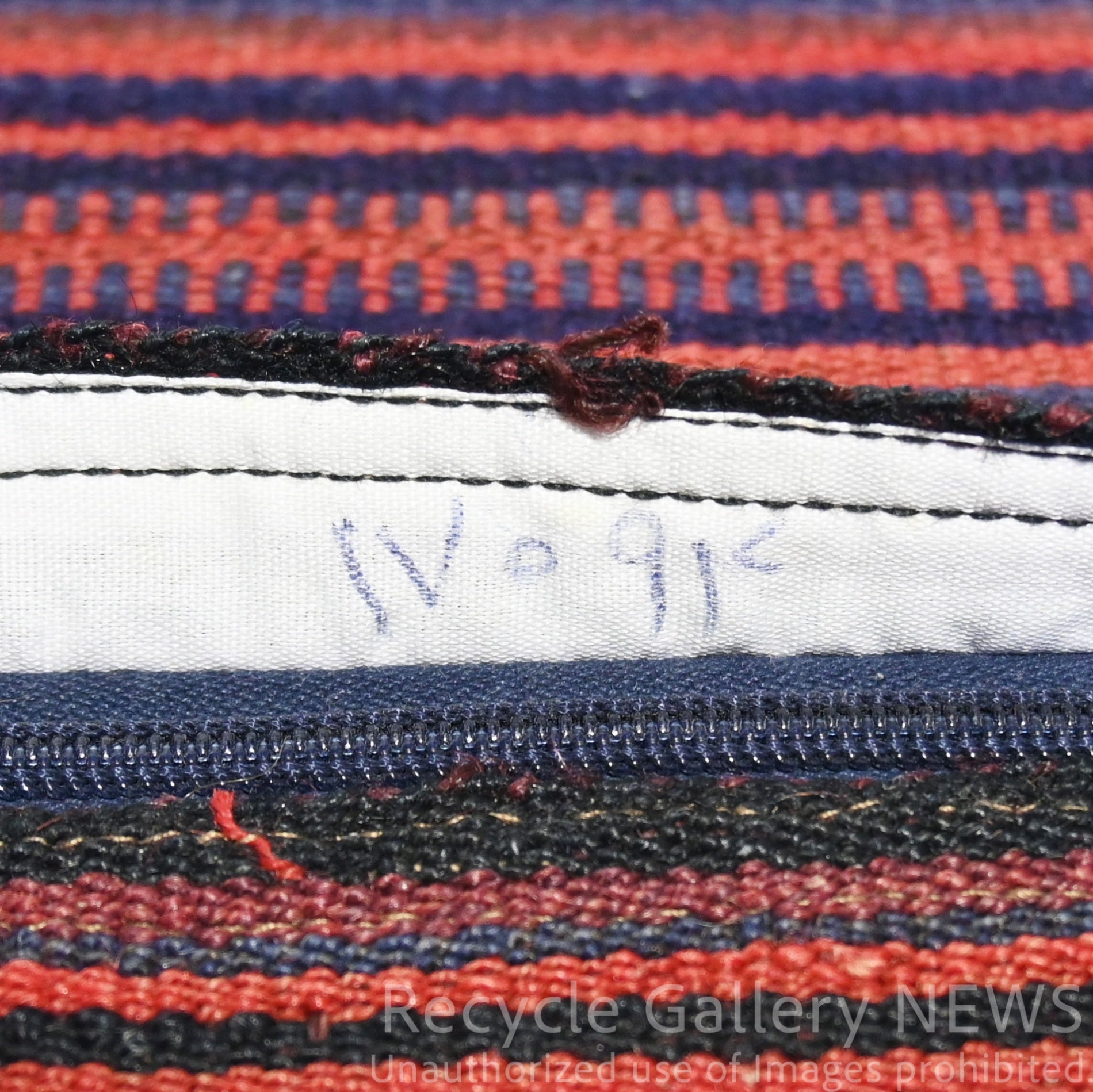 Old Kilim Cushion Cover [A] Vintage Brown Middle east / オールドキリム クッションカバー 中東 伝統織 赤系 3種類 (A ヴィンテージブラウン）