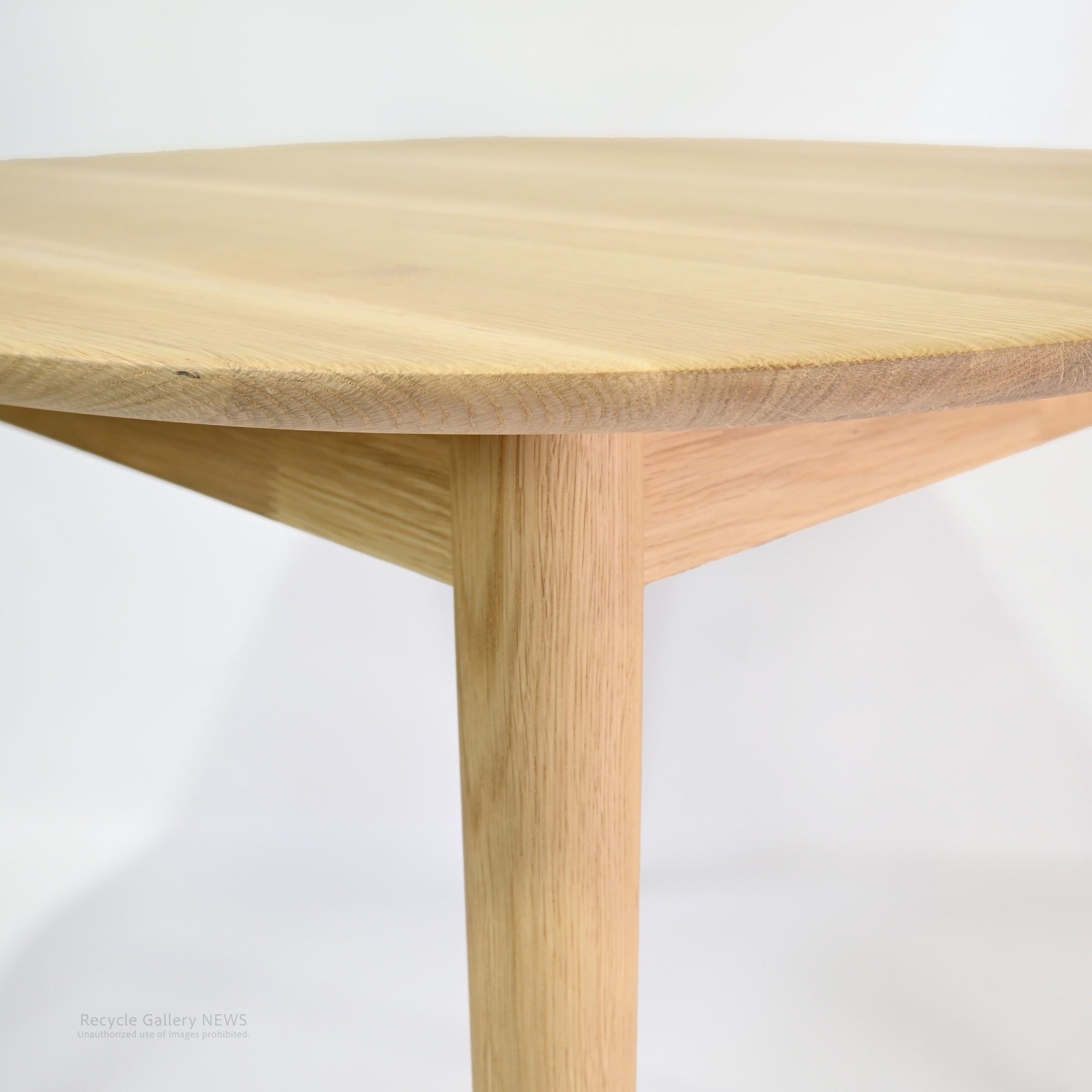 Karimoku New Standard 2-Seater Solid Wood Dining Table Minimalist Scandinavian Inspired Japan /　 カリモク 2Pダイニングセット 日本 ニュースタンダード 無垢材 北欧テイスト ミニマル