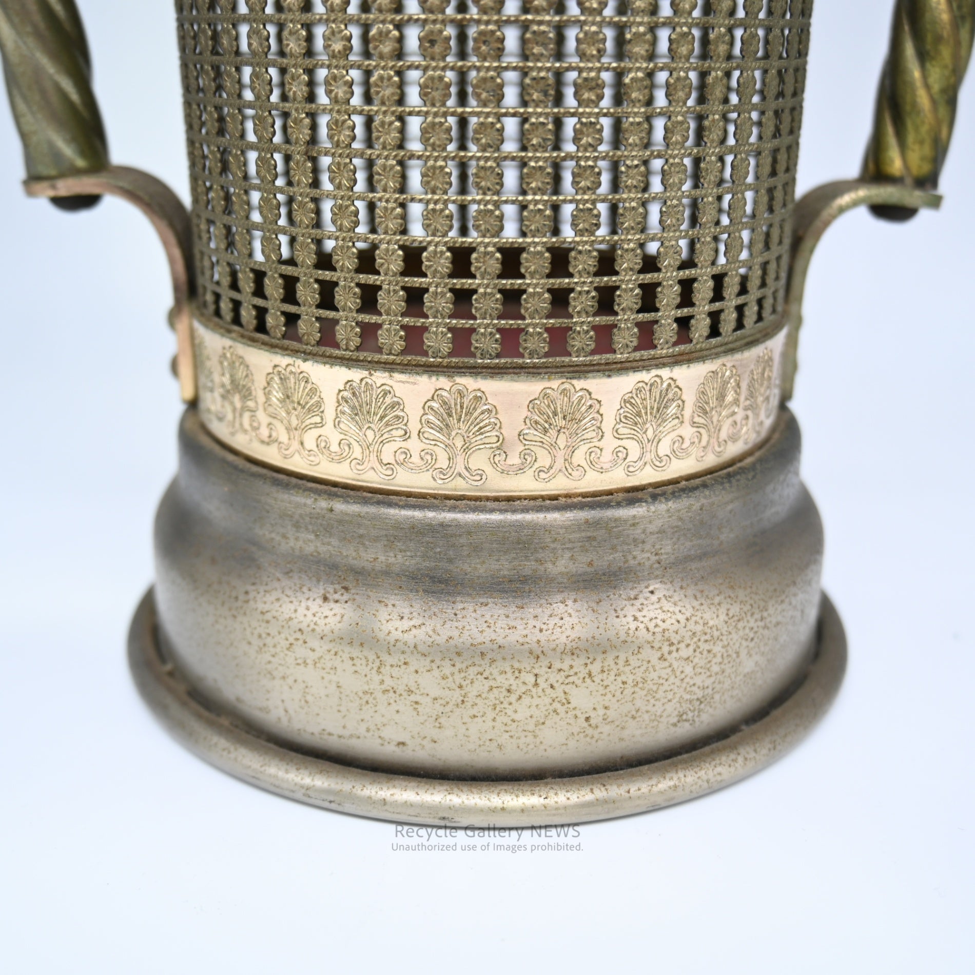 Musical Whiskey Bottle Case　Western Spirits Ornament Armor Takara Shuzo BIC'T /オルゴール付きウィスキー ボトルケース 洋酒 装飾品 甲冑 宝酒造 BIC'T