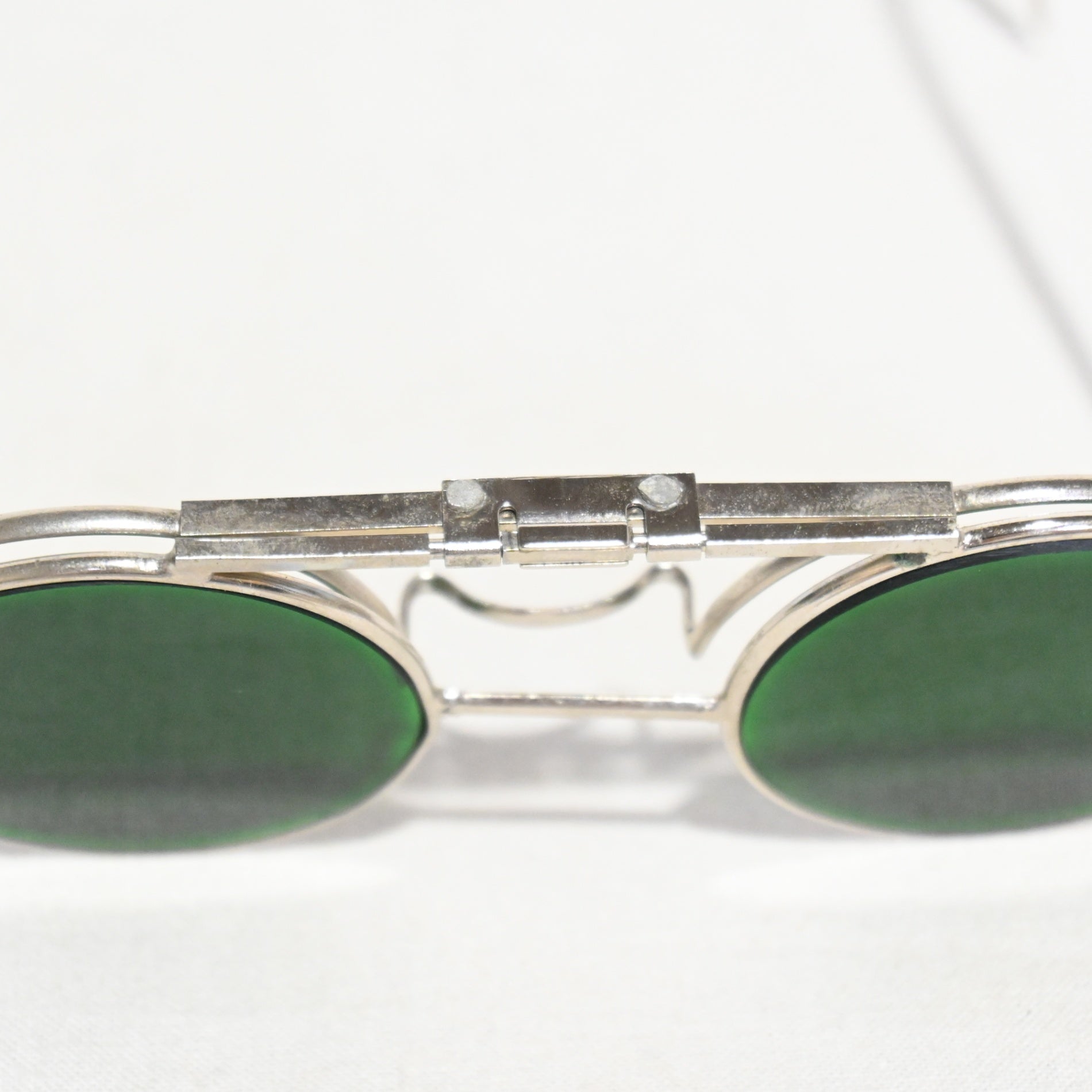 Vintage Sunglasses Flip-up Clip-on Cable temple Retro Unique / ヴィンテージサングラス 跳ね上げ式 クリップオン ケーブルテンプル レトロ ユニーク