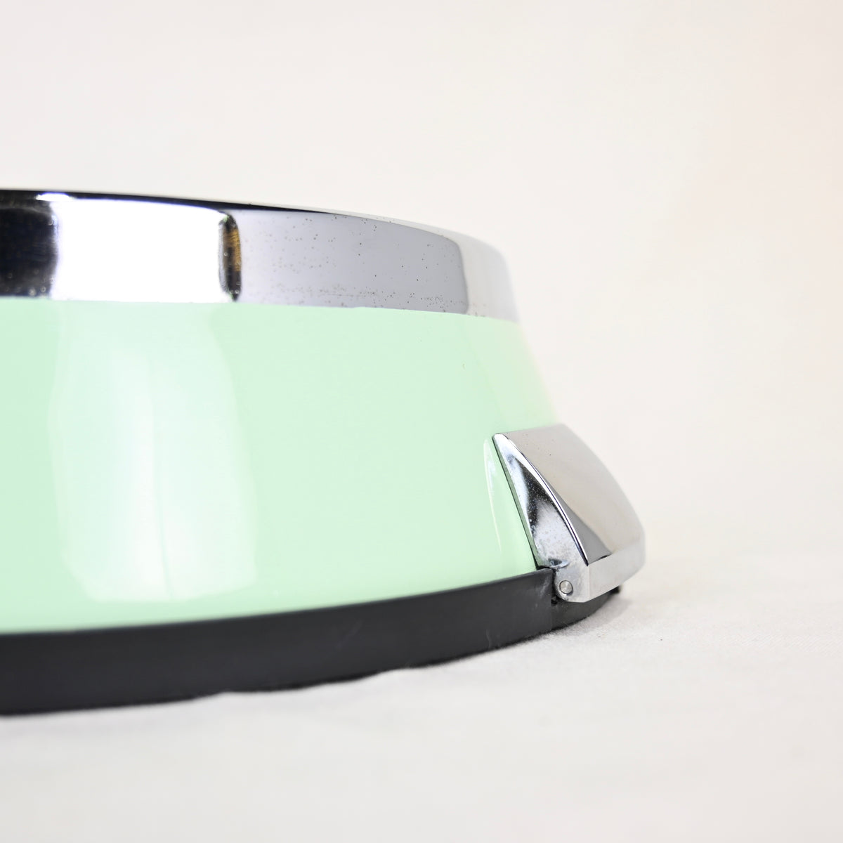 SEIKO Wall clock Bus clock KS474M Light green Retro modern 