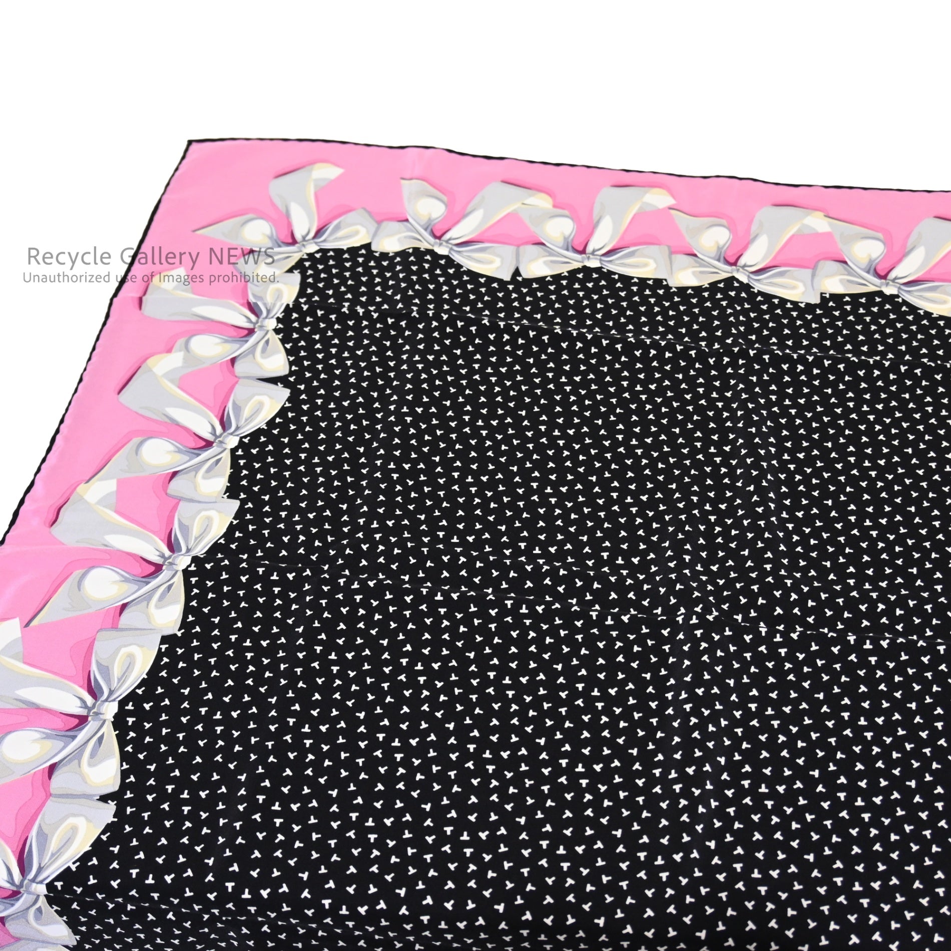 Tiffany Ribbon scarf Pink and black / ティファニー リボン柄 スカーフ ピンク 黒